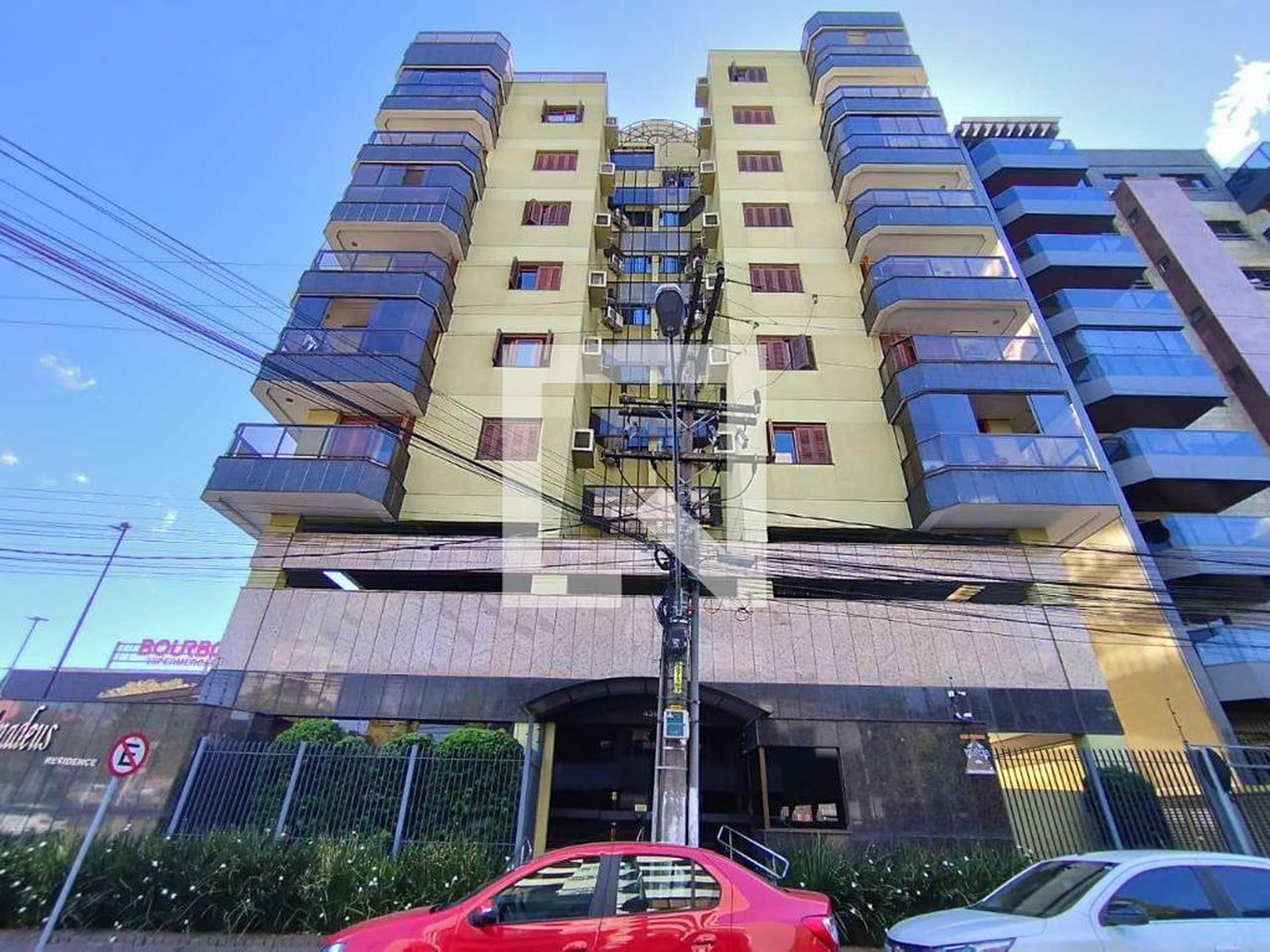 Fachada Condomínio em Rua Saldanha Marinho, 430