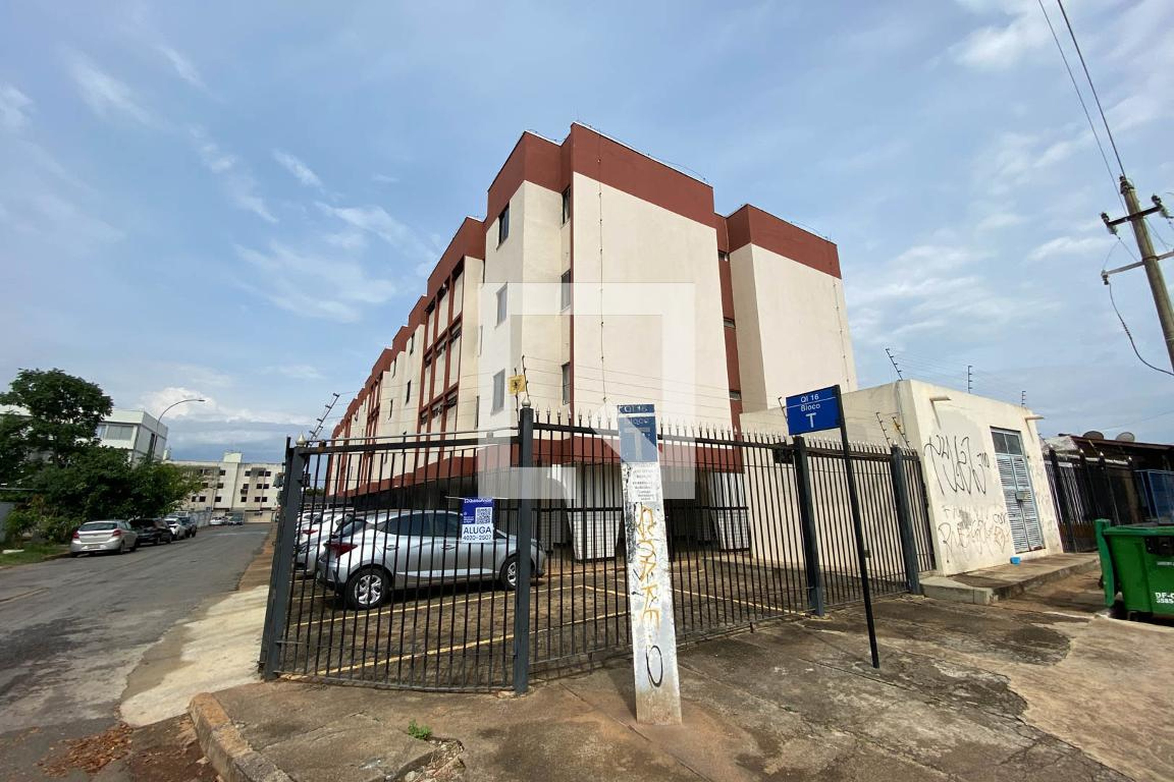 Fachada Condomínio em GUARÁ I QI 22 BL A CL LT 10, s/n