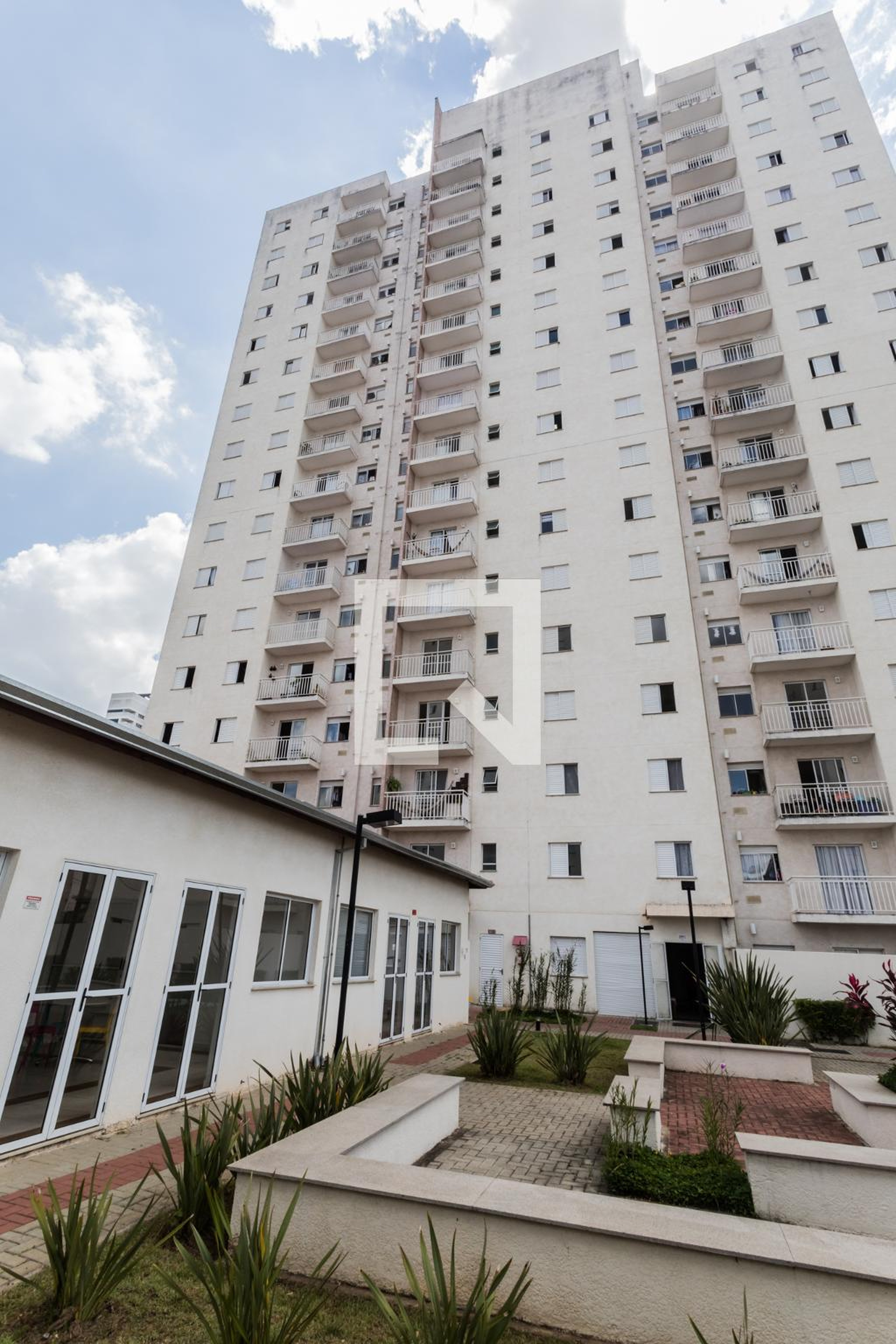 Fachada Condomínio Flex Mogi