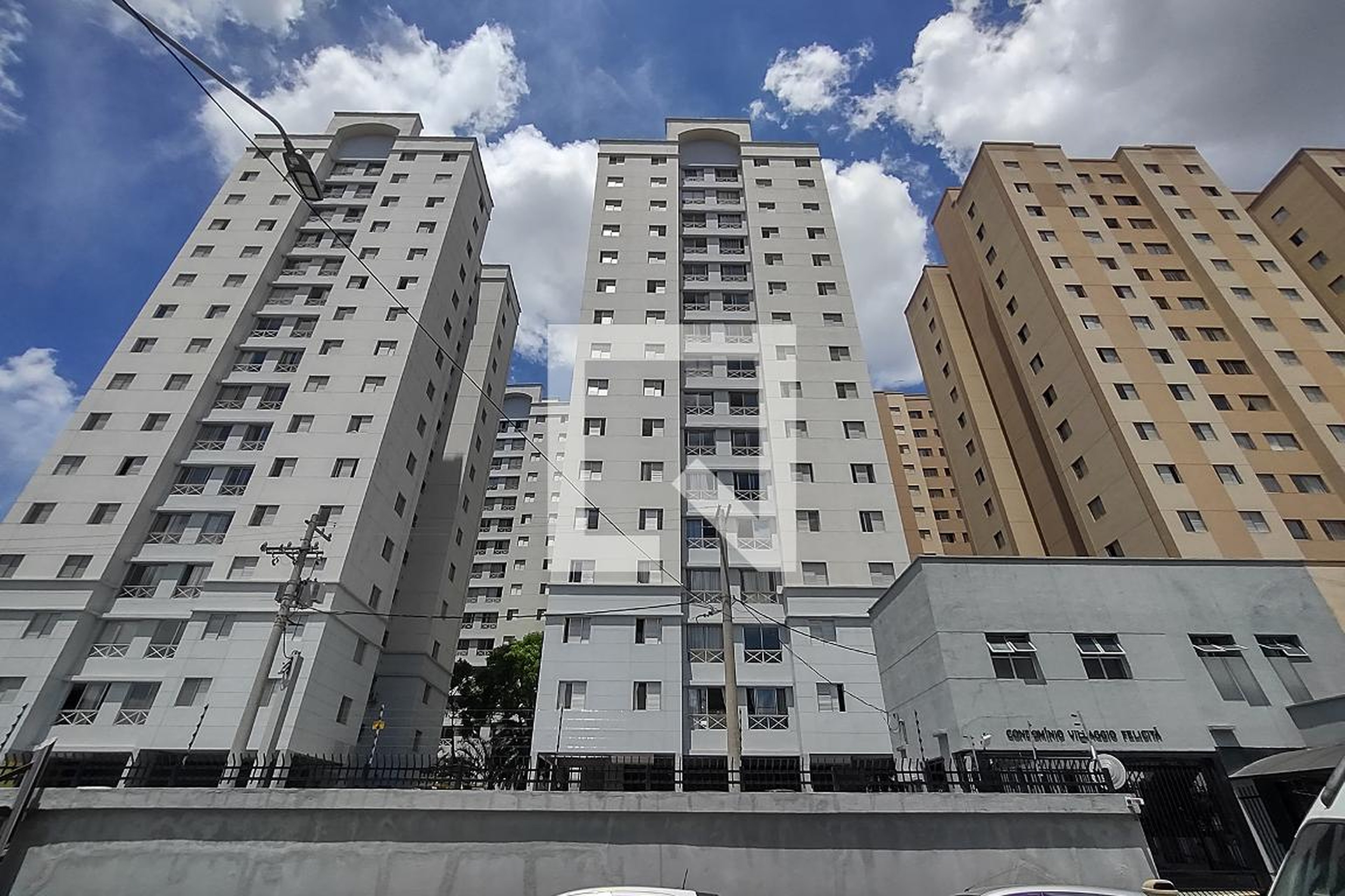 Fachada Condomínio Villaggio Felicitá
