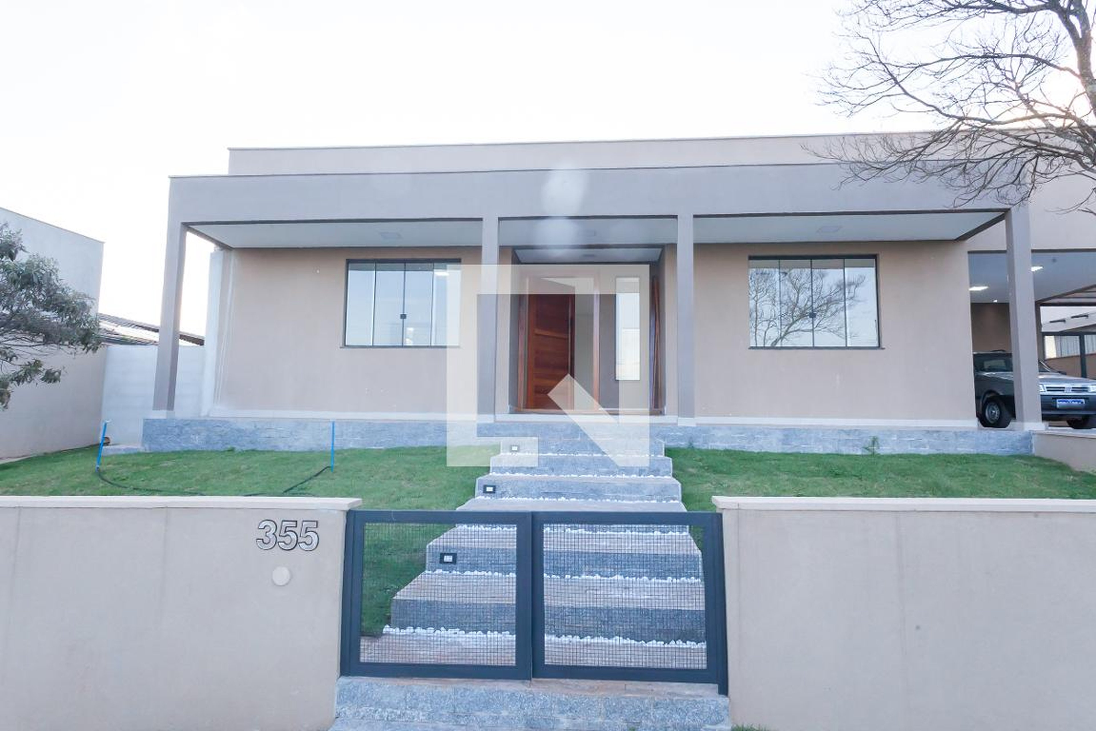 Fachada Condomínio em Rua dos Senadores, 303