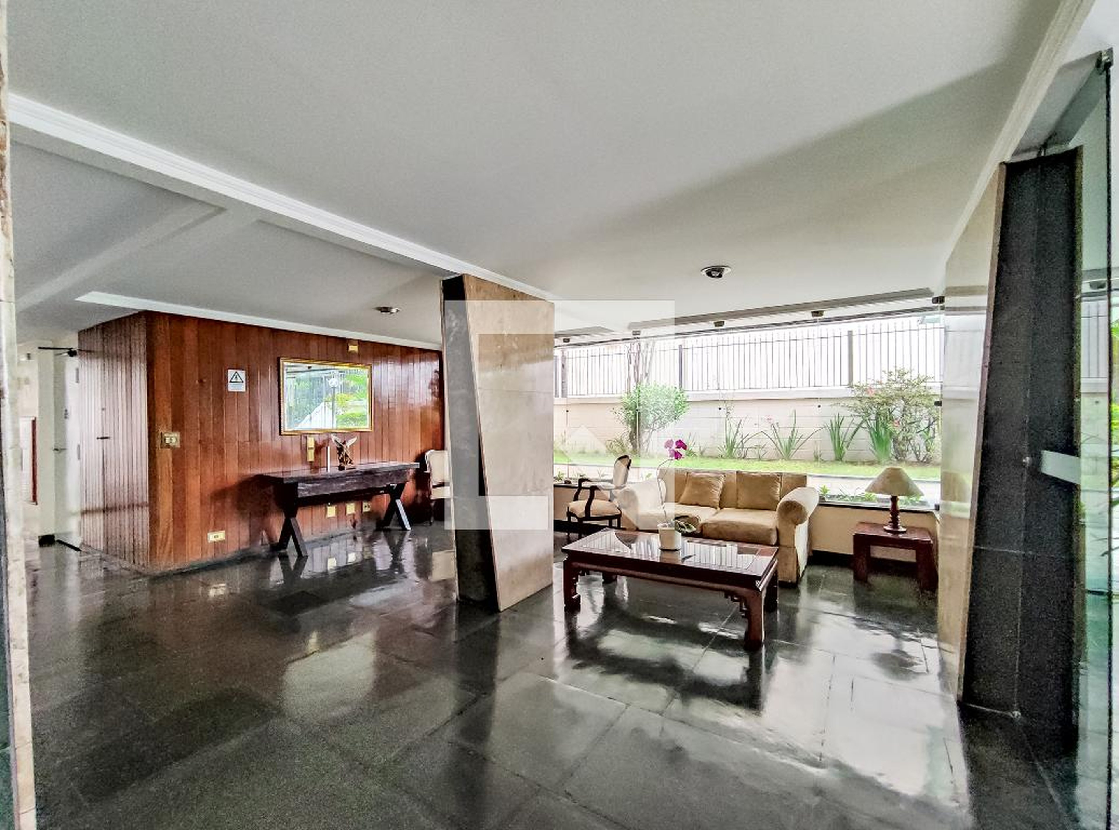 Hall de Entrada - Maison Liotry