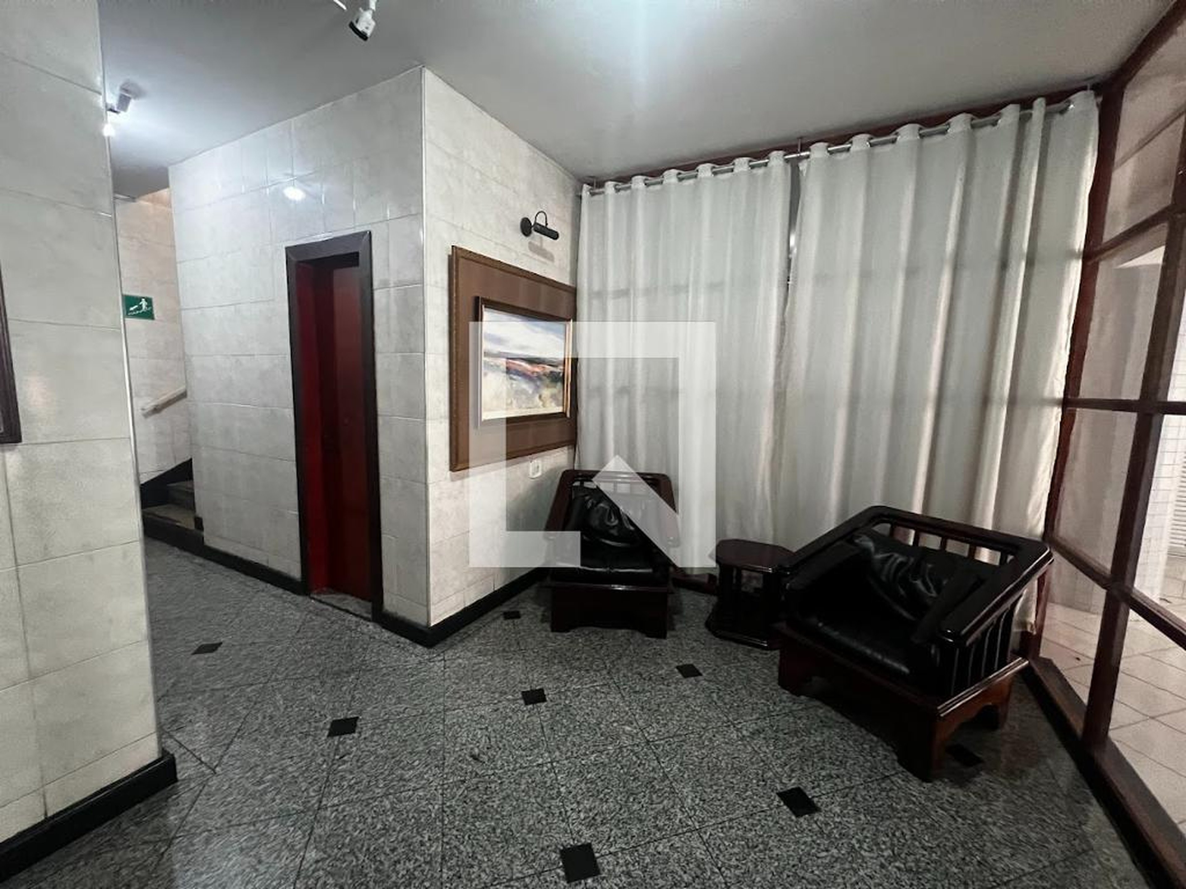 Hall - Maison de Cannes