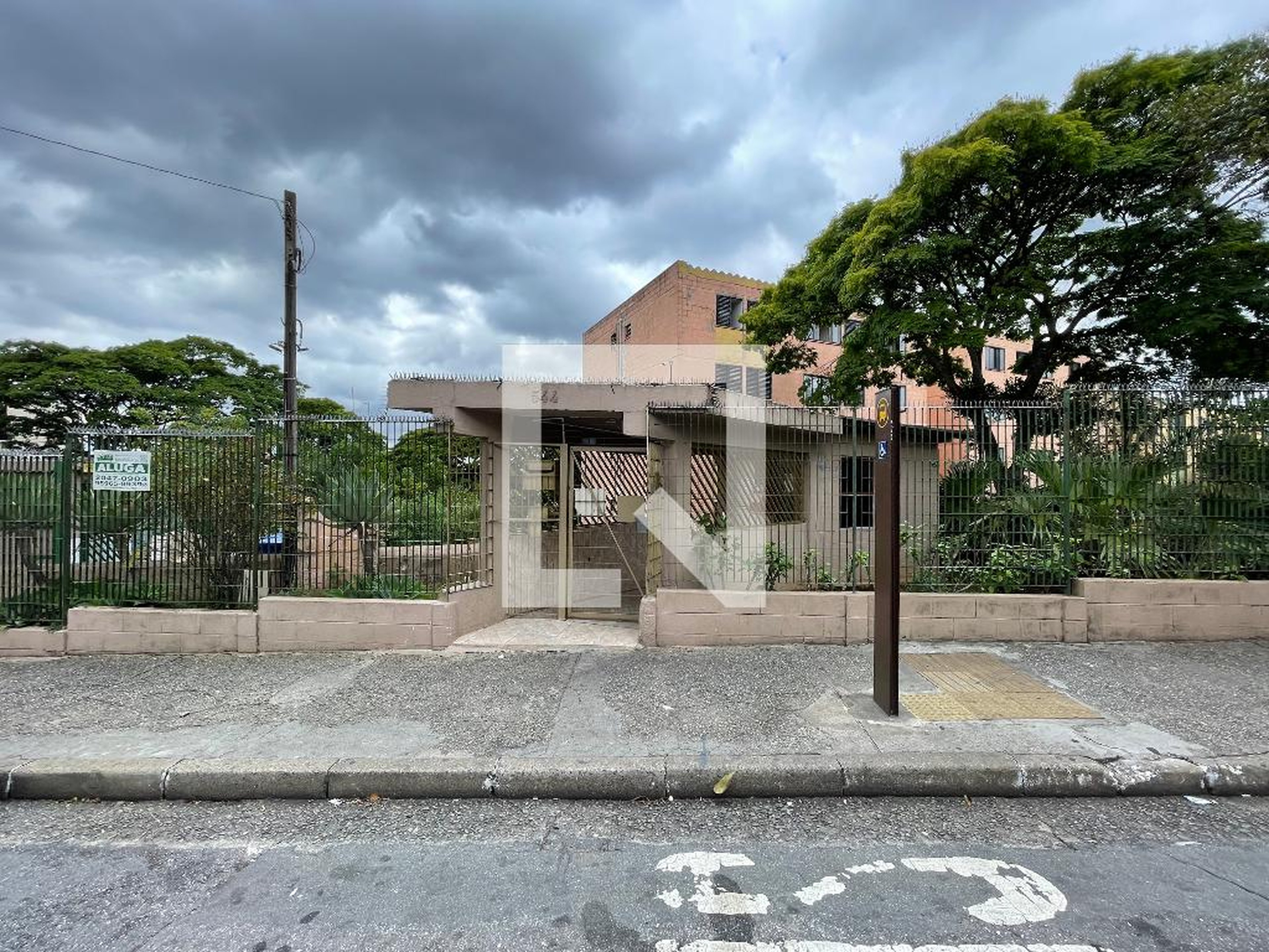 Fachada Condomínio Conjunto Habitacional Alamandas