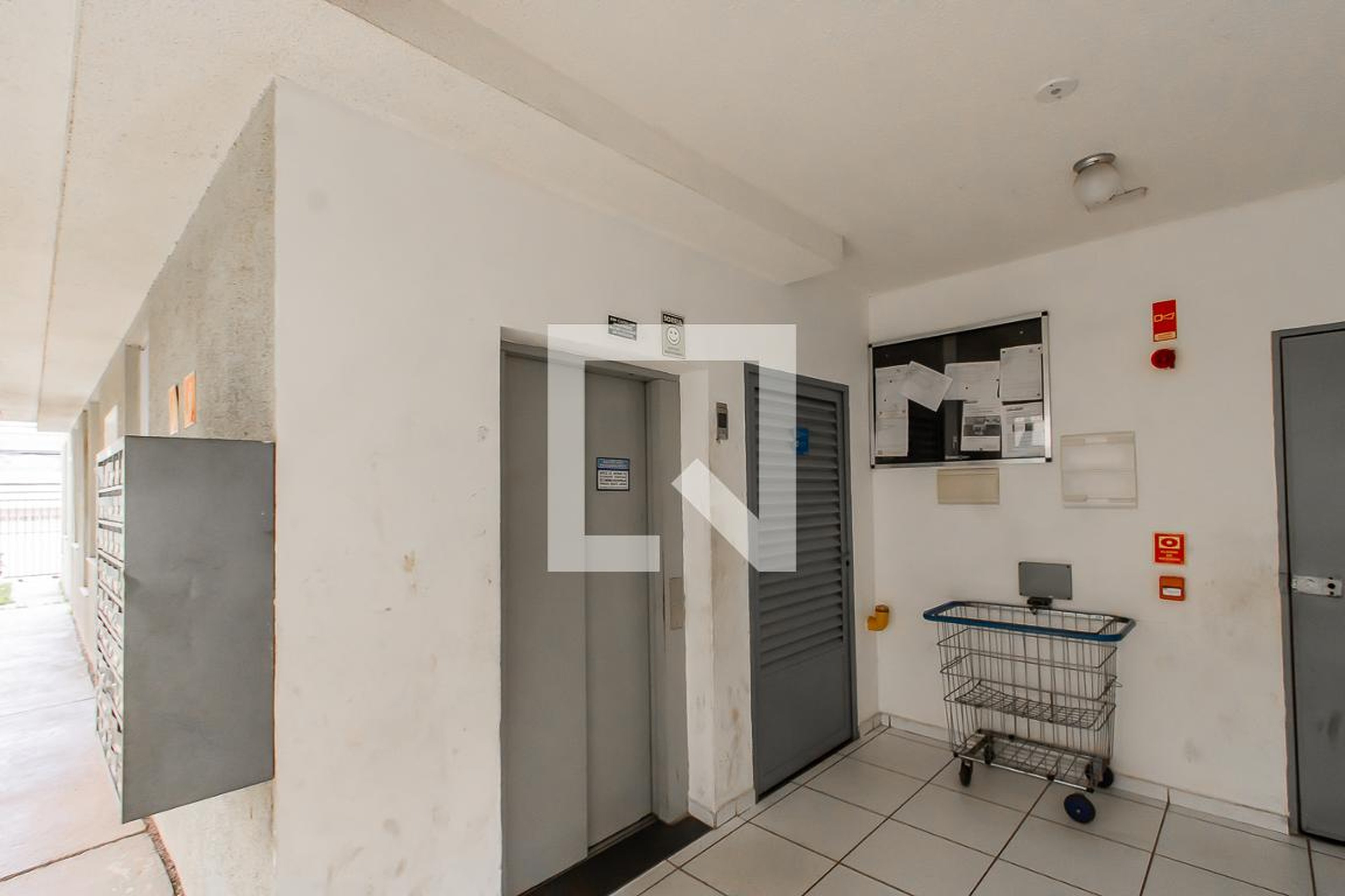 Elevador - Residencial Campo das Pitangueiras