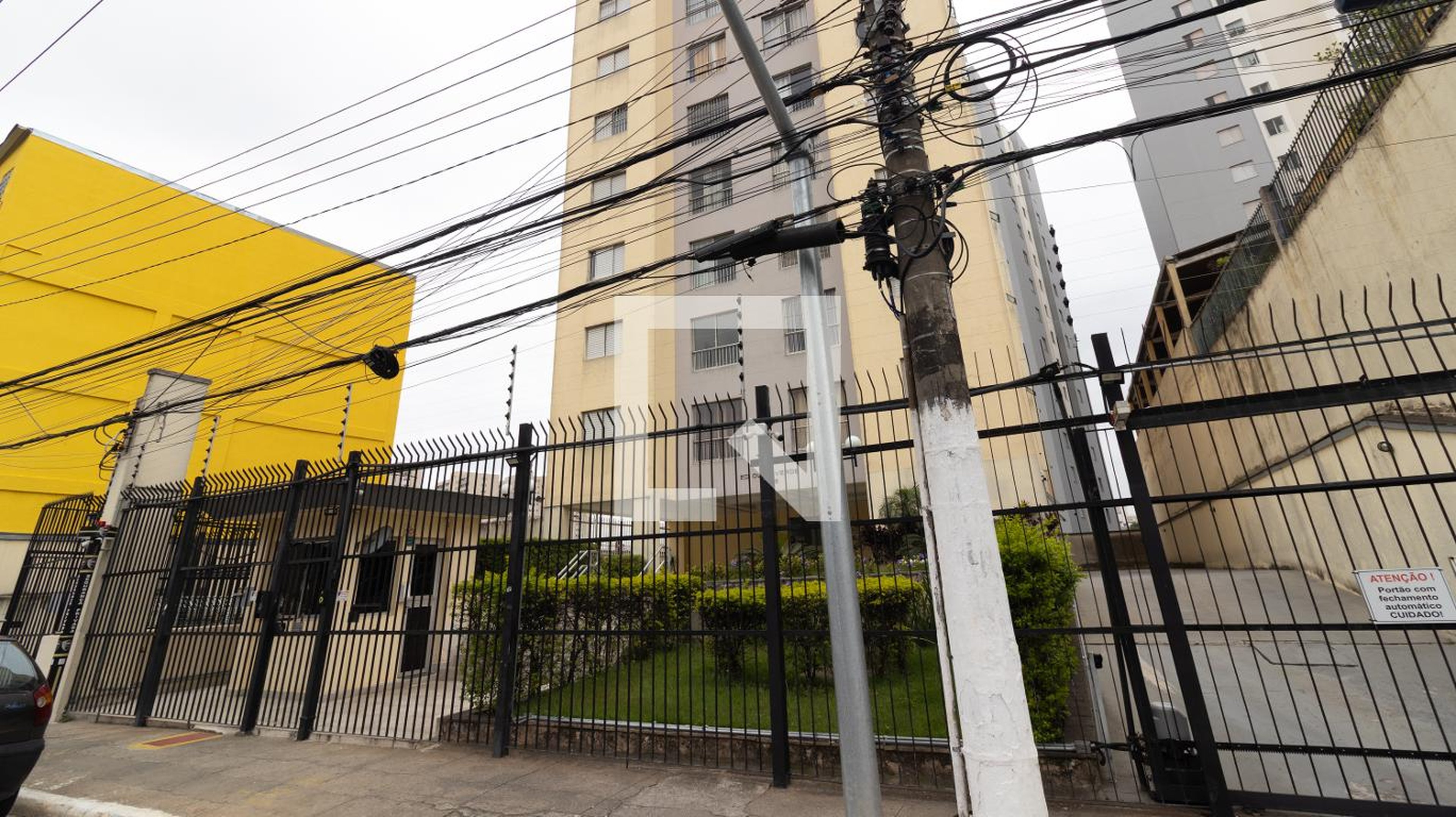 Fachada Edifício Ouro Verde