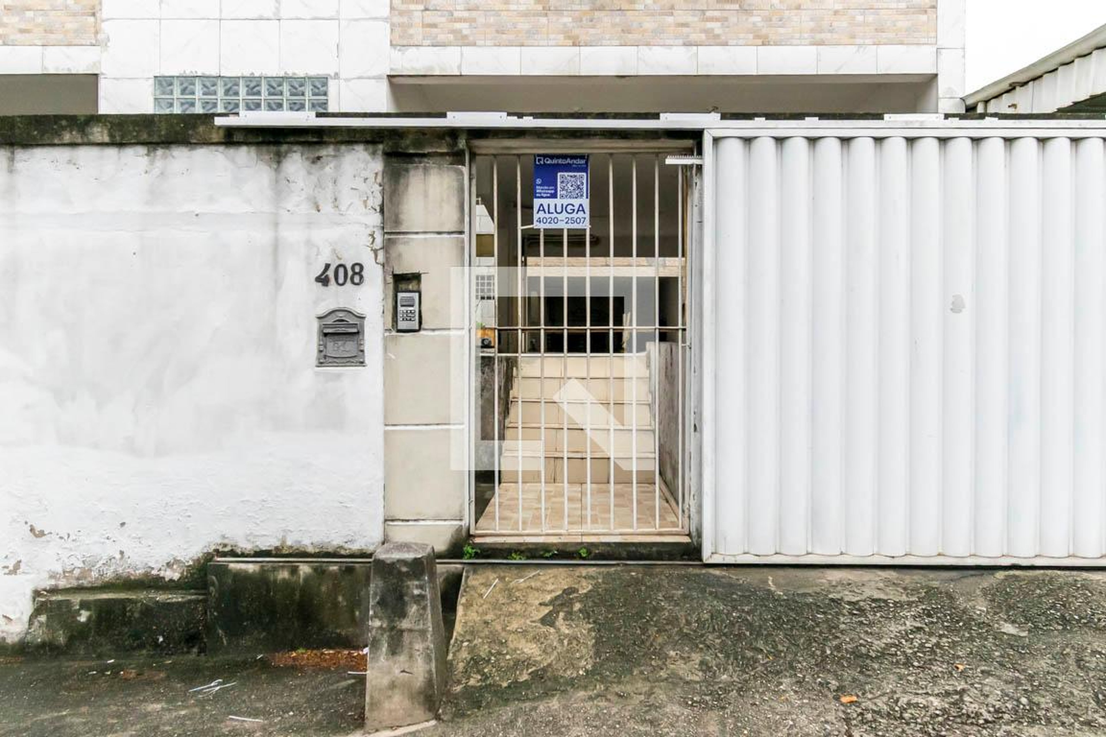 Fachada Condomínio em Rua Cacequi, 408