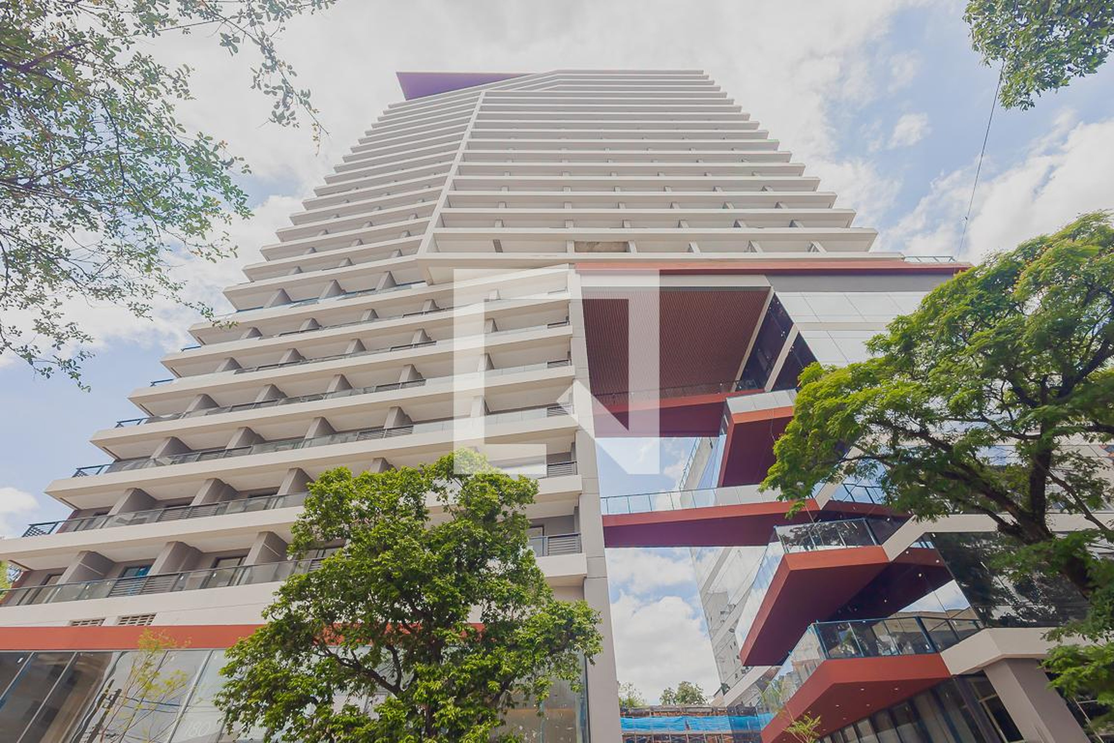 Fachada Condomínio Sky Pinheiros