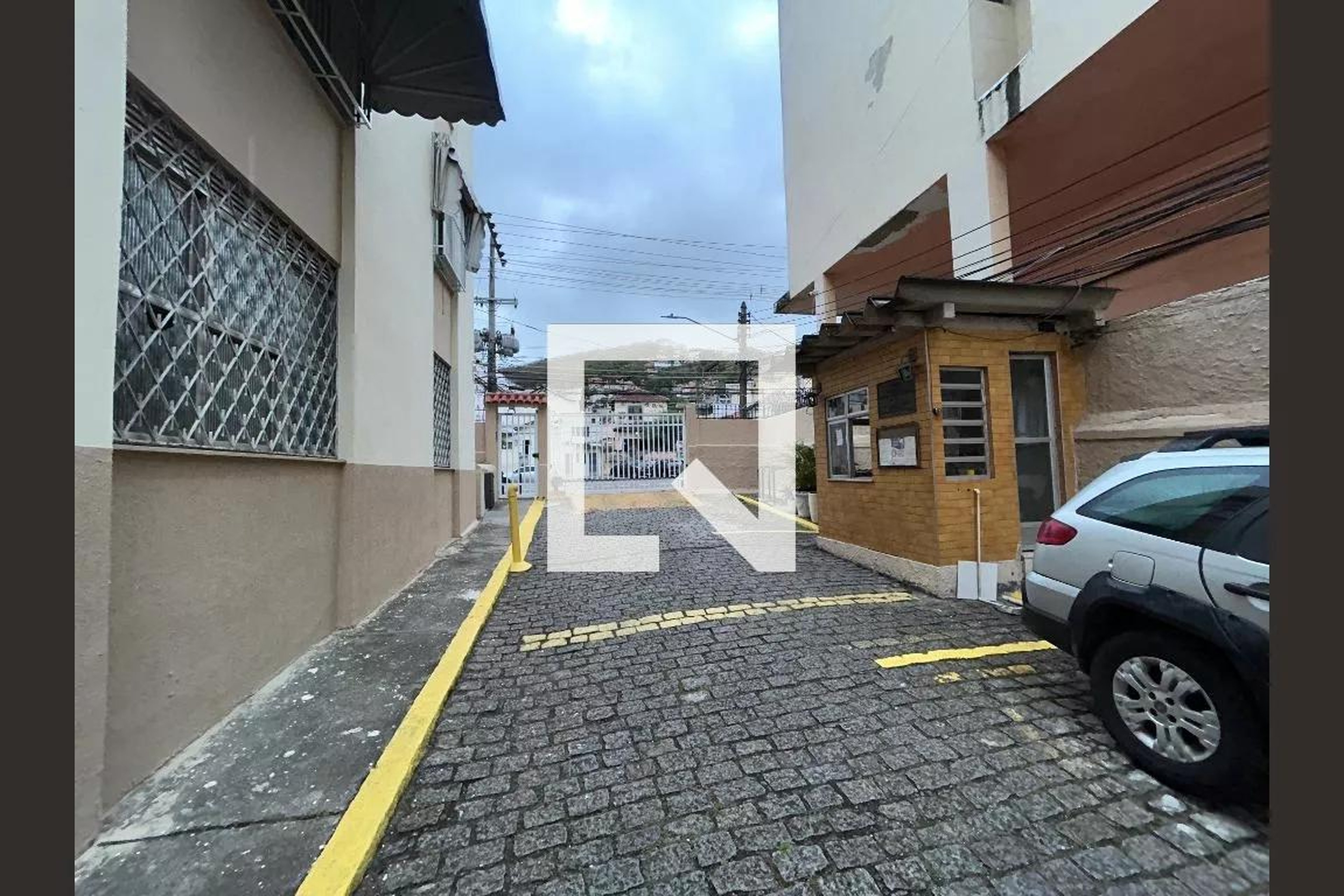Fachada Condomínio em Avenida Ernani Cardoso, 258