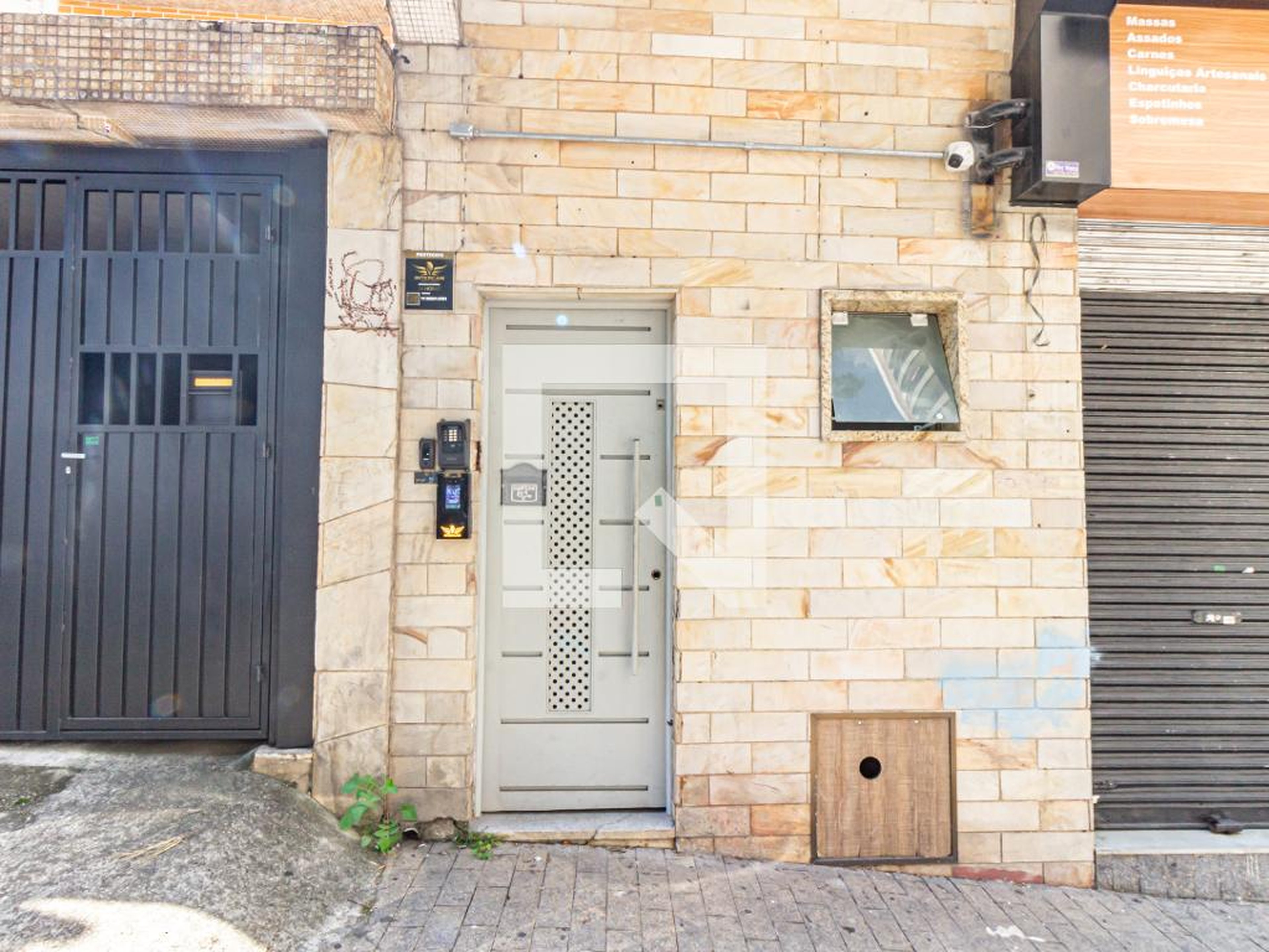 Fachada Condomínio em Praça Vinte de Janeiro, 92