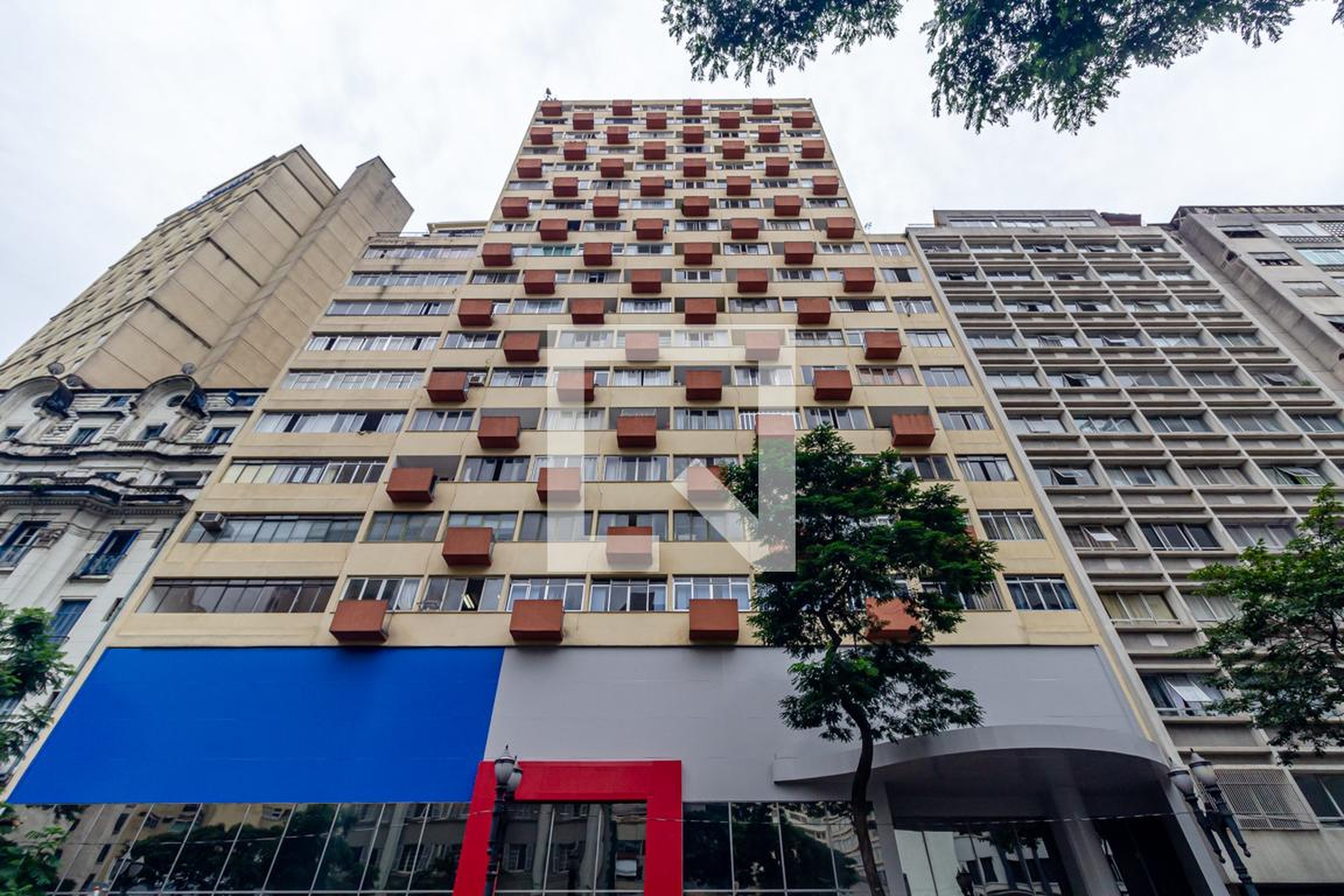 Fachada Condomínio Leon Kasinski