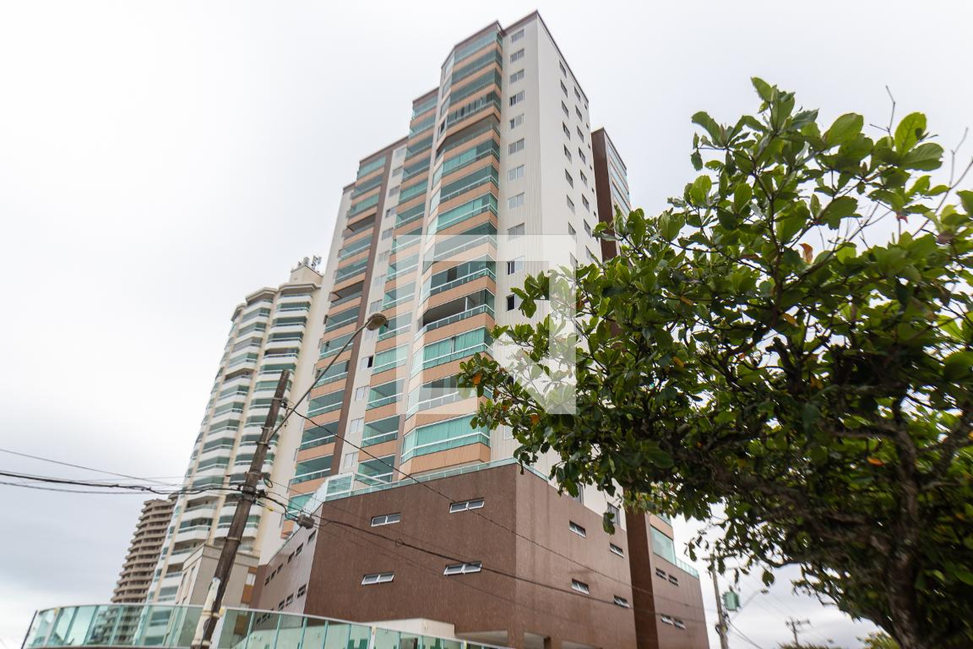 Fachada Condomínio Parque das Paineiras