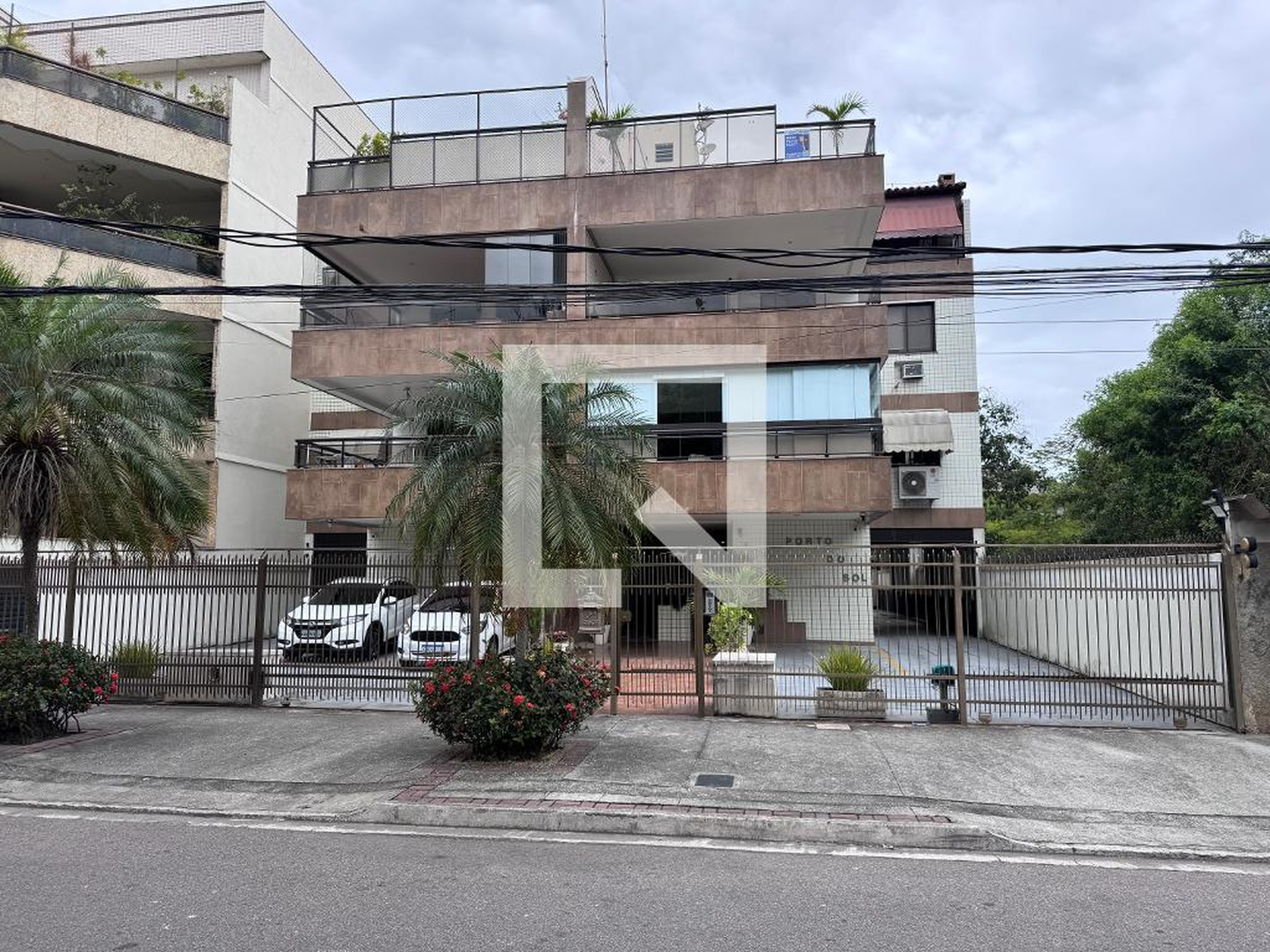 Fachada Edifício Porto do Sol