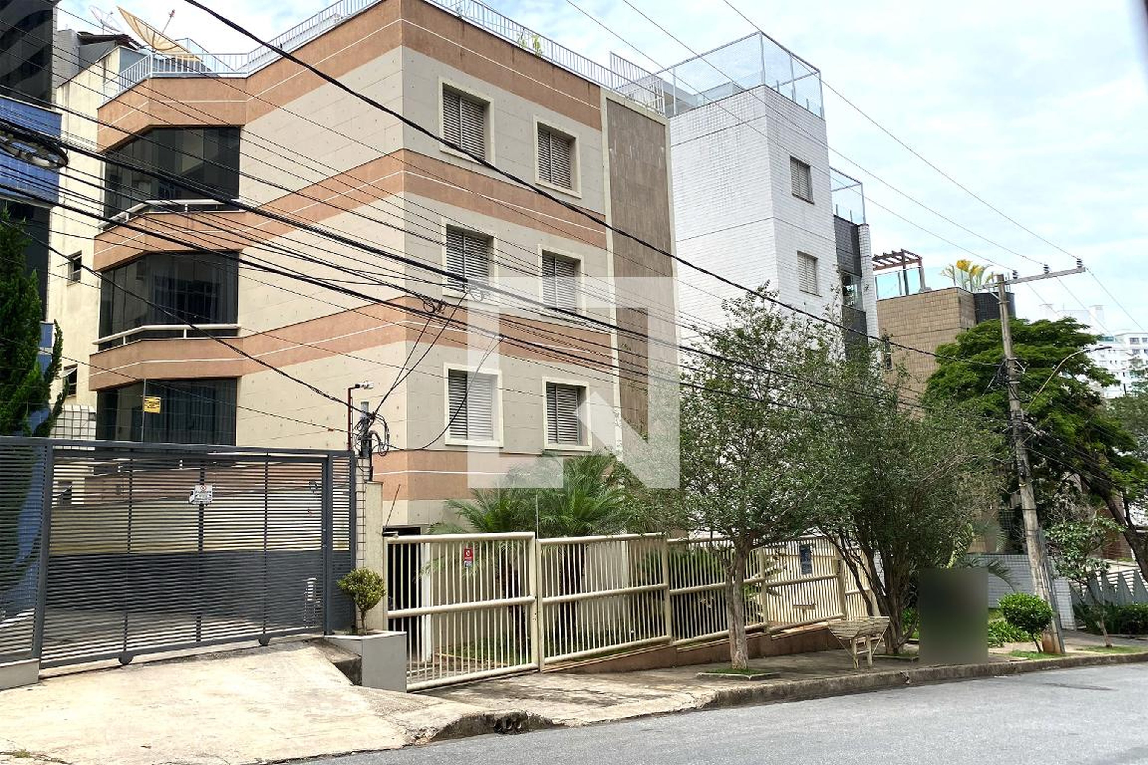 Fachada Edifício Gislana Moraes