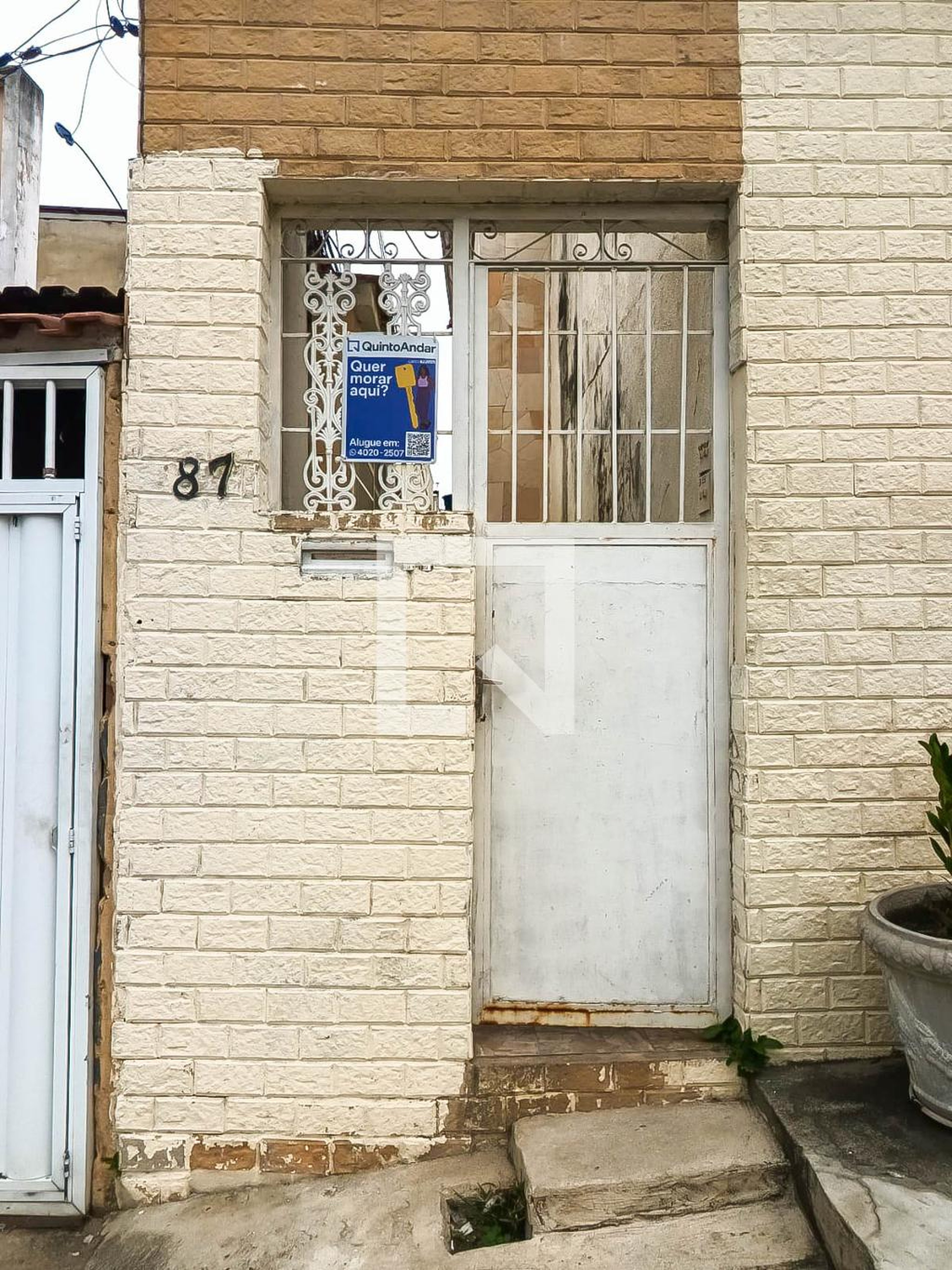 Fachada Condomínio em Rua João Vieira, 87