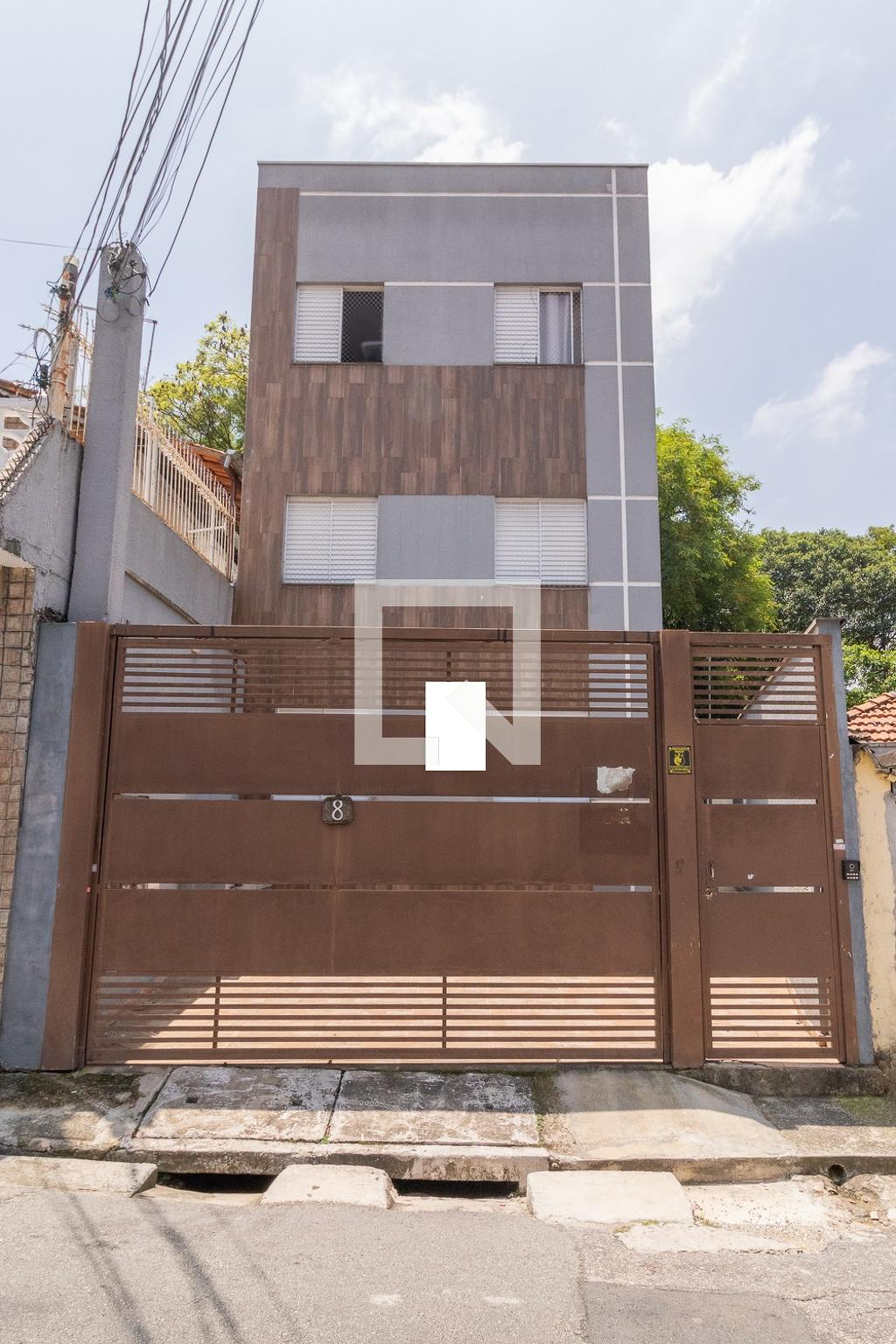 Fachada Condomínio em Rua Reduto, 8