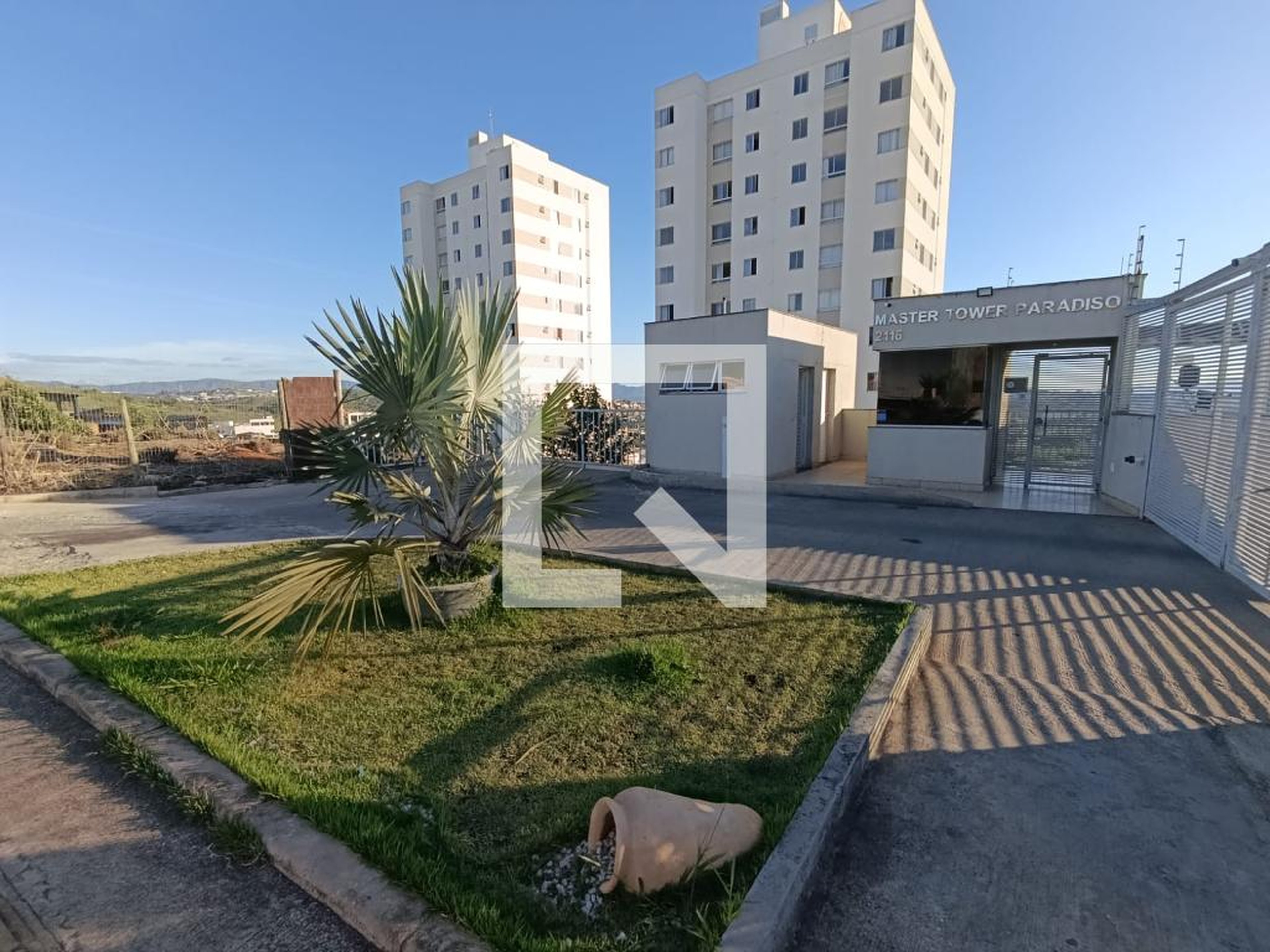 Fachada Condomínio em Rua das Araucárias, 748