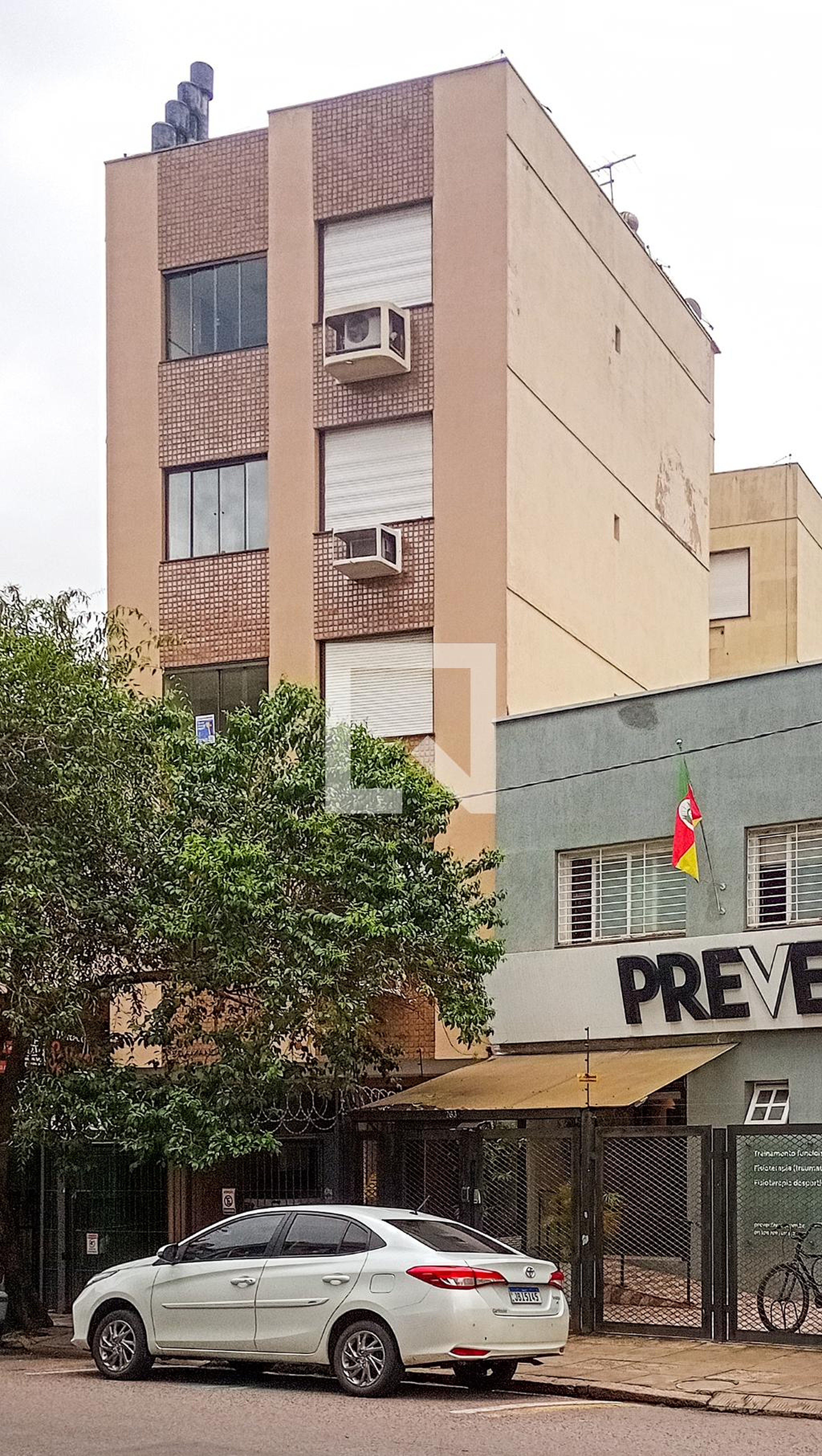 Fachada Condomínio em Rua José do Patrocínio, 275