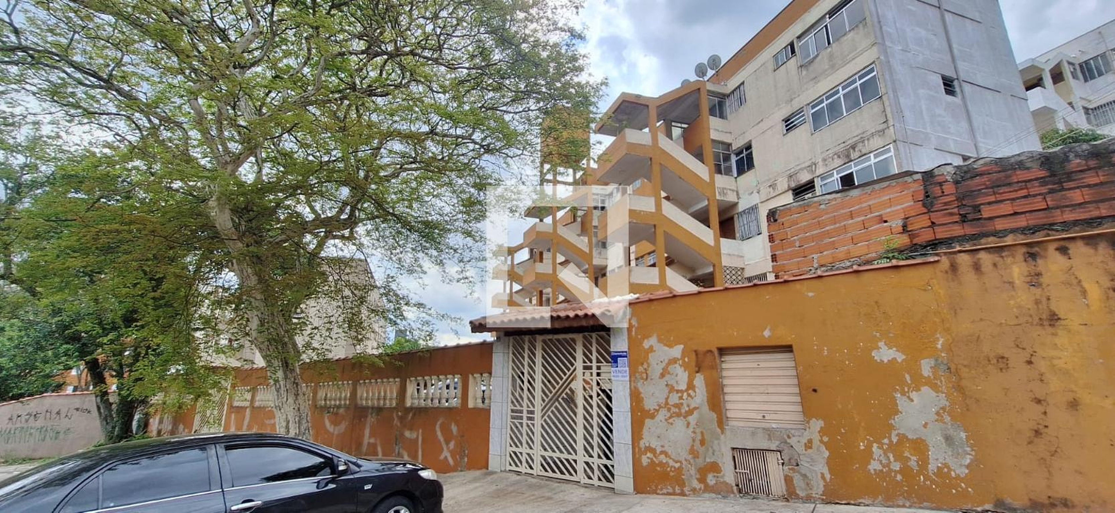 Fachada Condomínio Macieiras