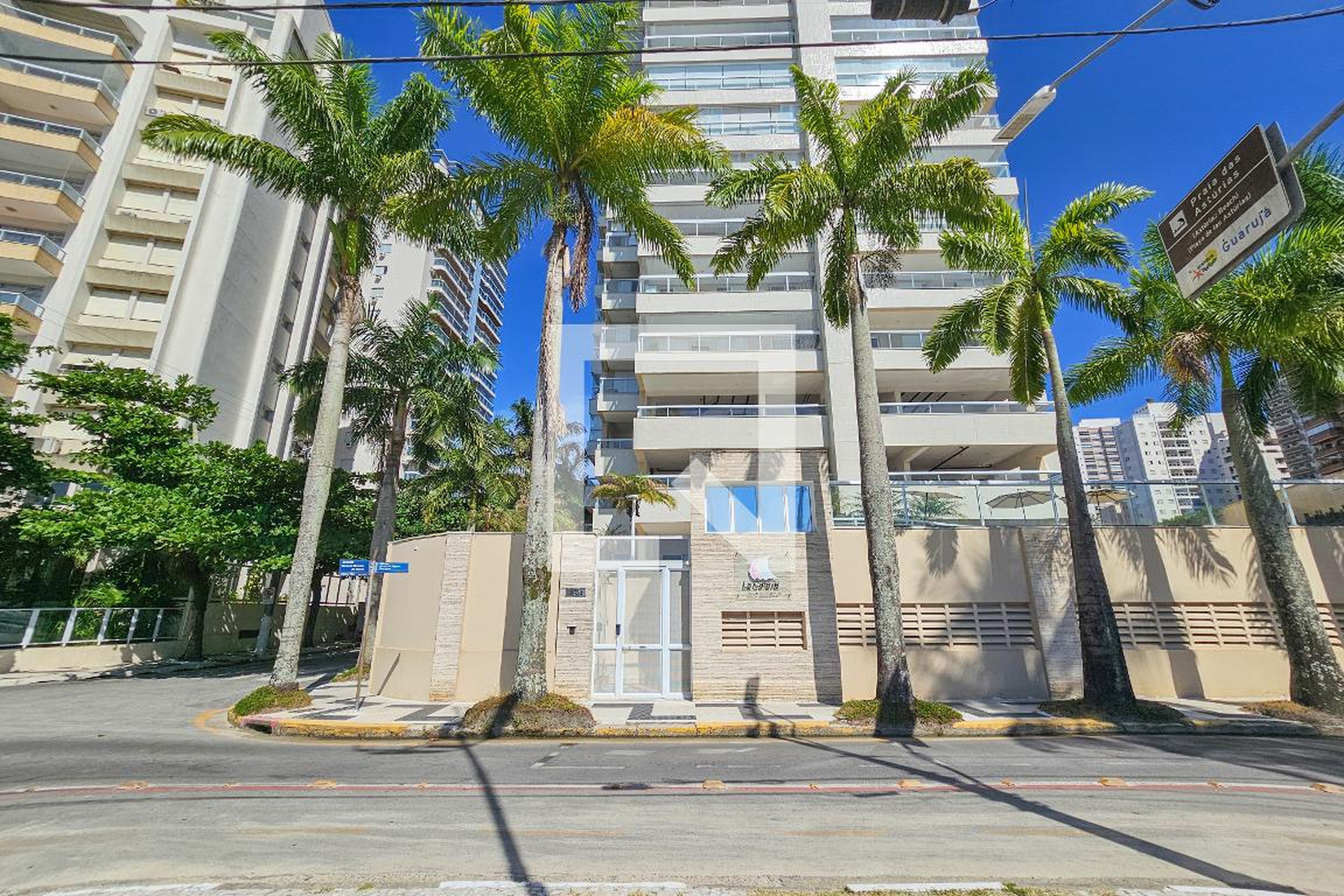 Fachada Condomínio em Avenida General Monteiro de Barros, 754