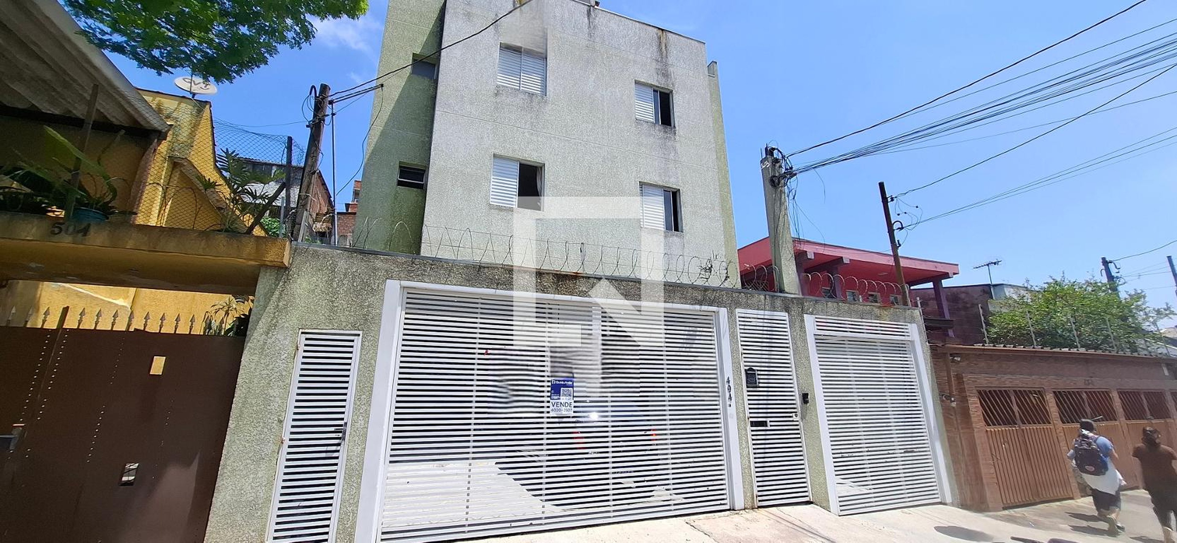 Fachada Condomínio em Rua Alberto Zírlis, 494