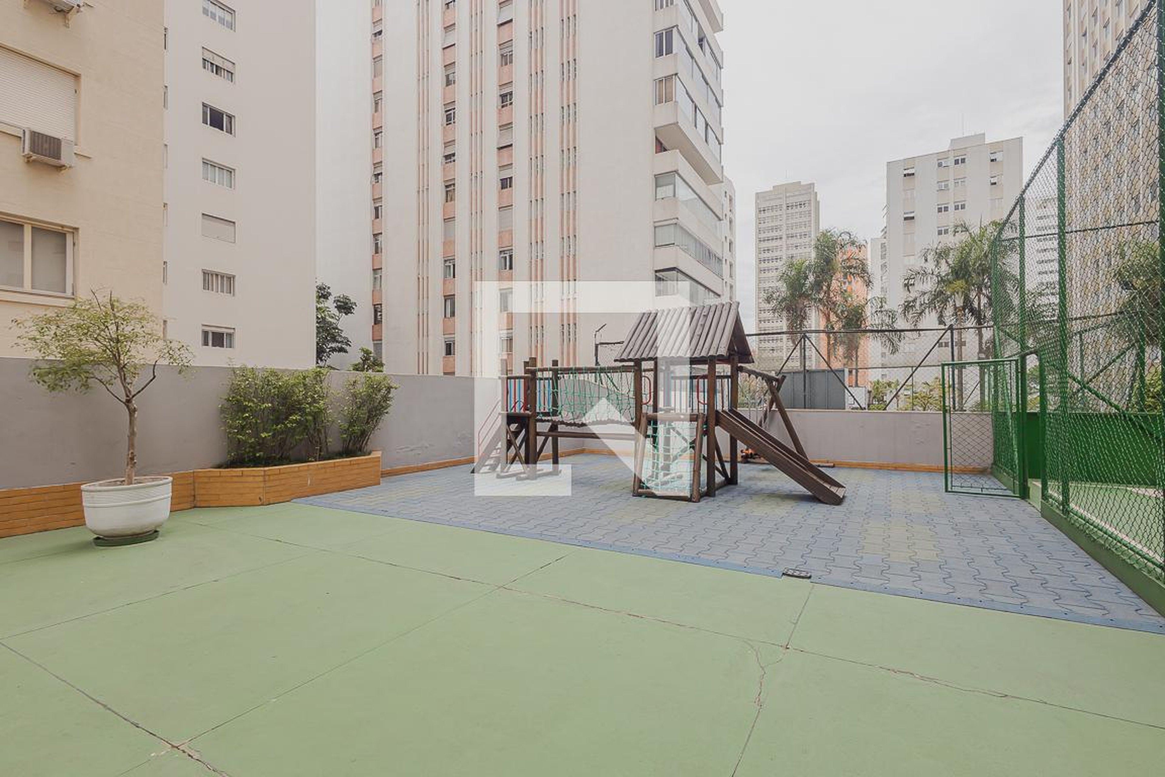 Playground - Edifício Palma de Ouro