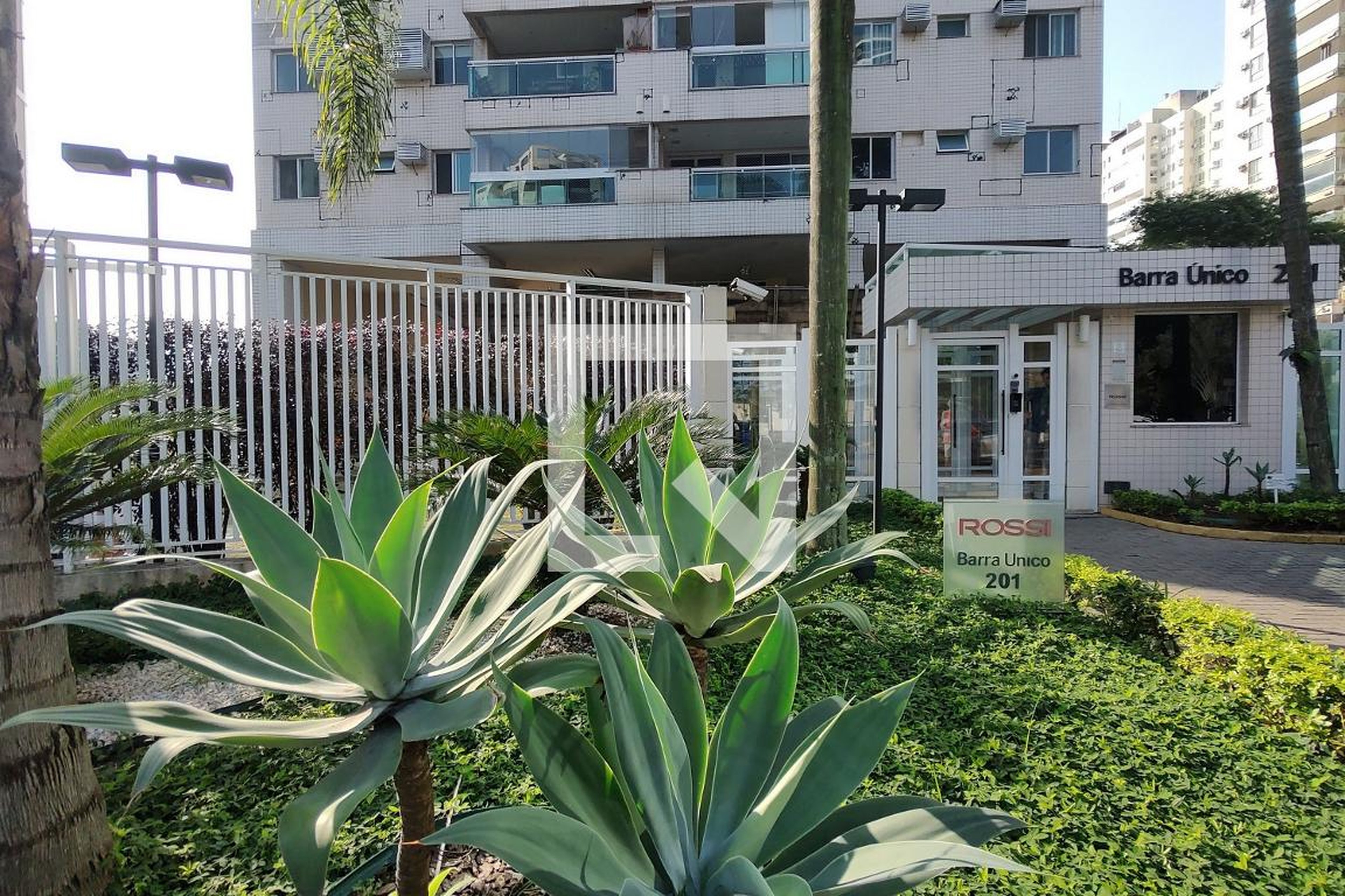 Fachada Condomínio Barra Único