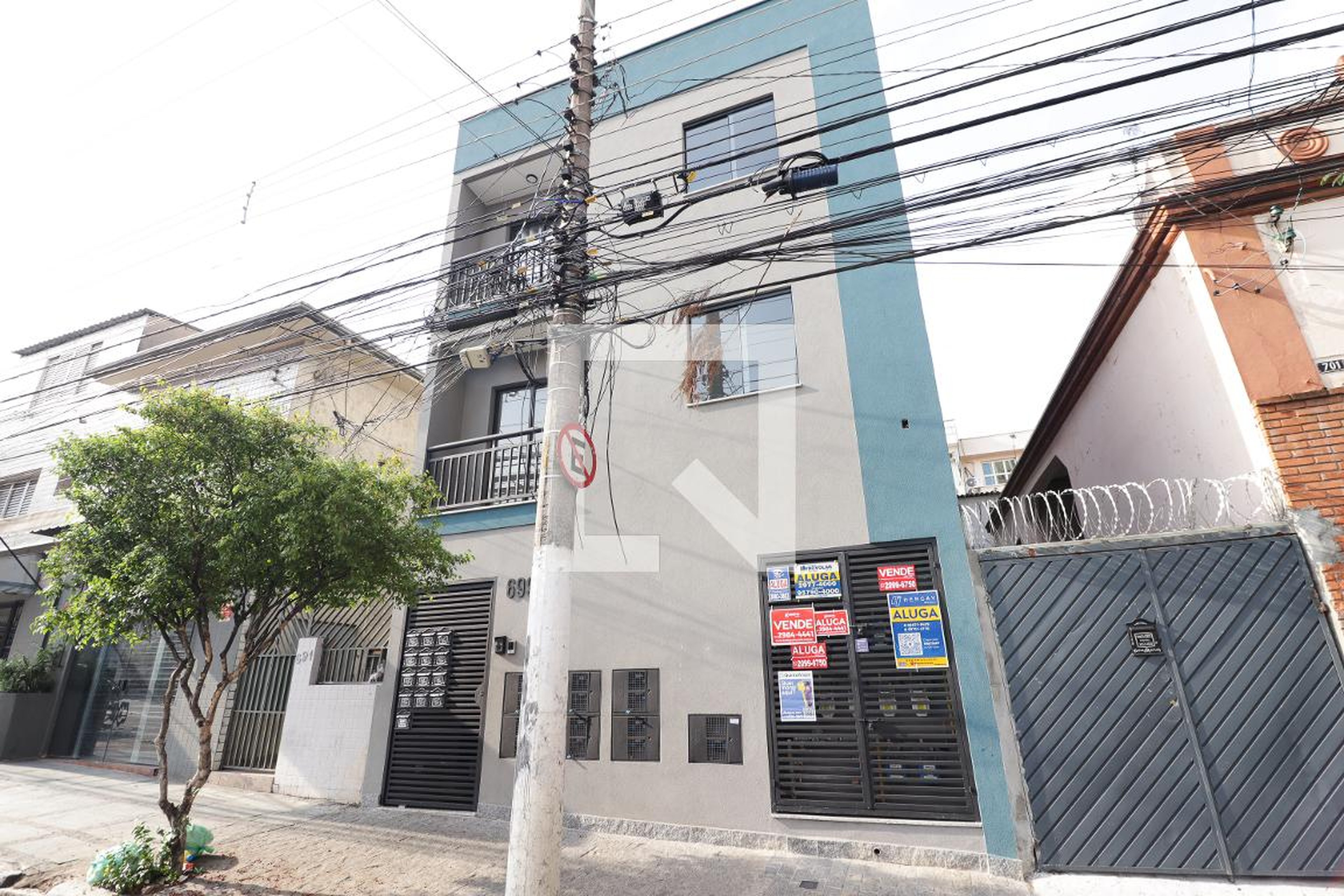 Fachada Condomínio em Rua Doutor Olavo Egídio, 699