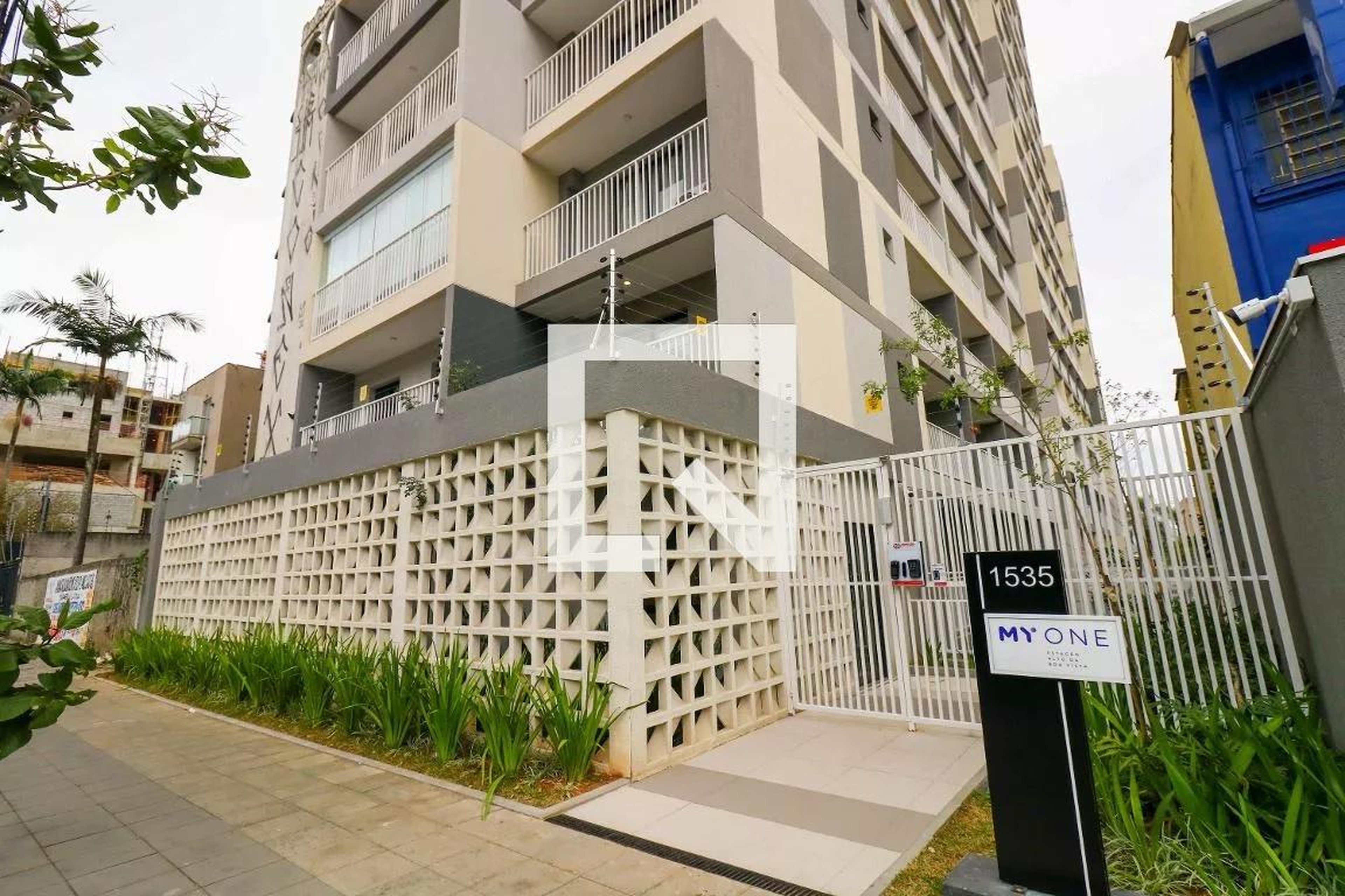 Fachada Condomínio My One Estação Alto da Boa Vista