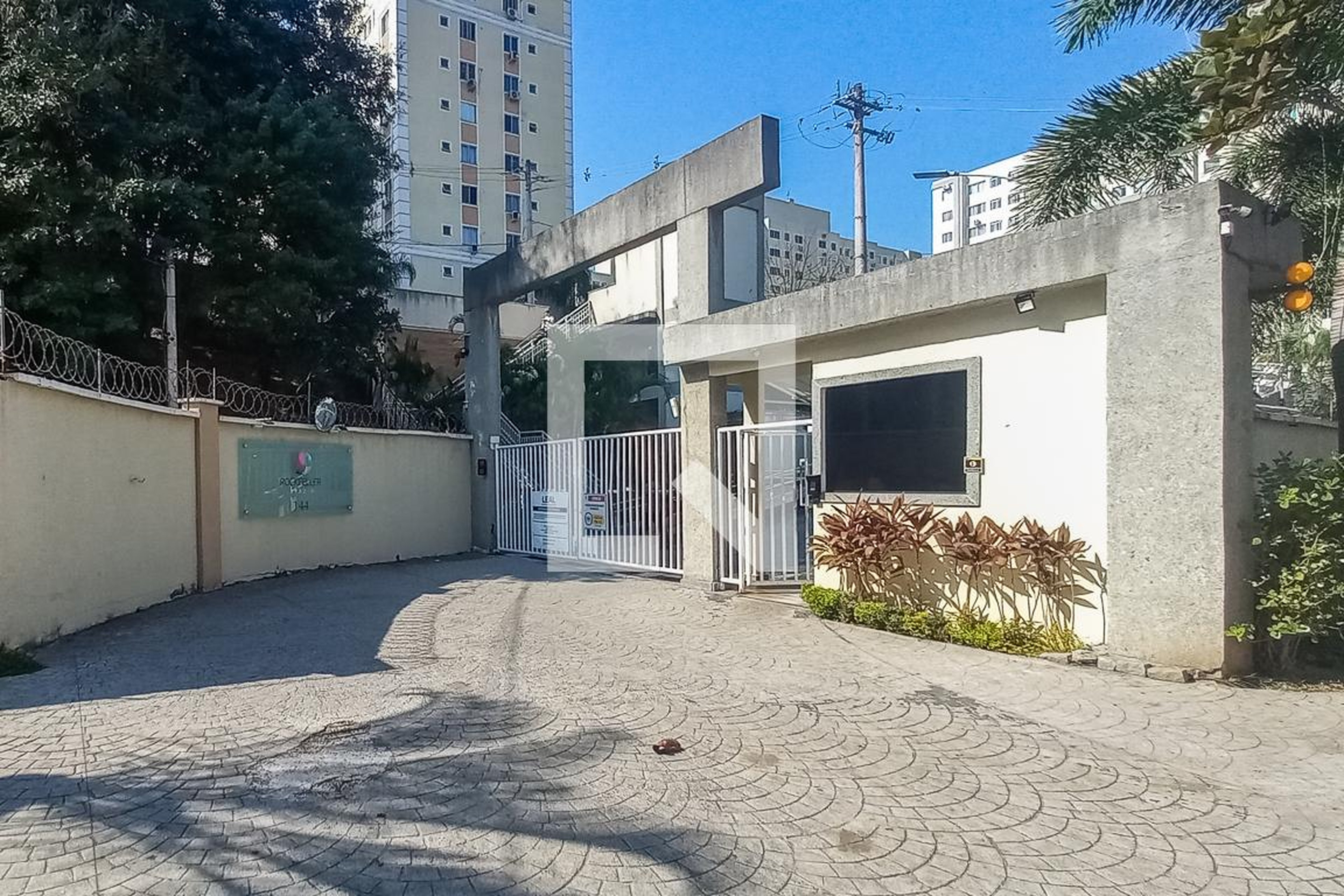 Fachada do Condomínio Condomínio Spazio Rockfeller