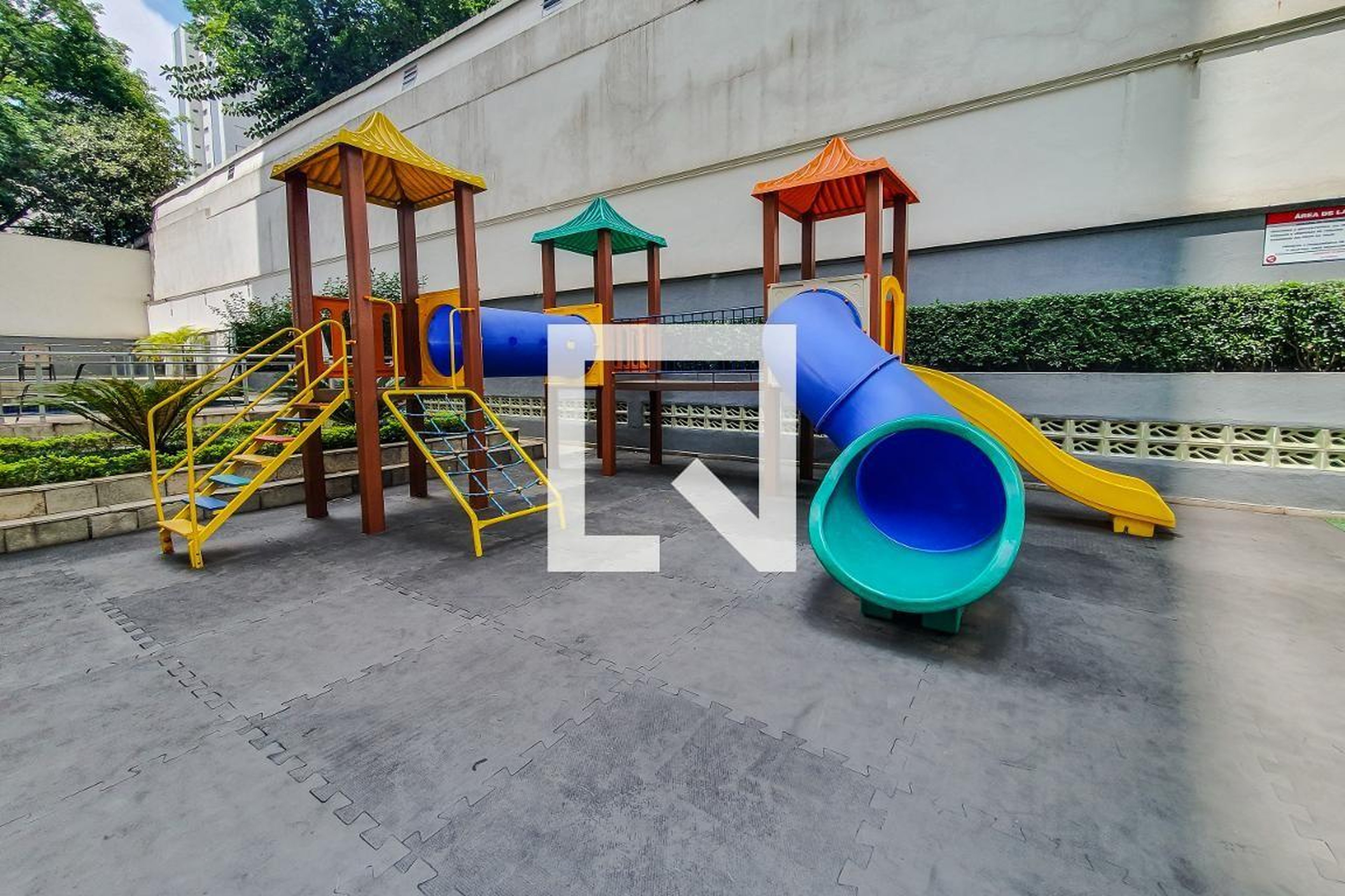 Playground - Independência