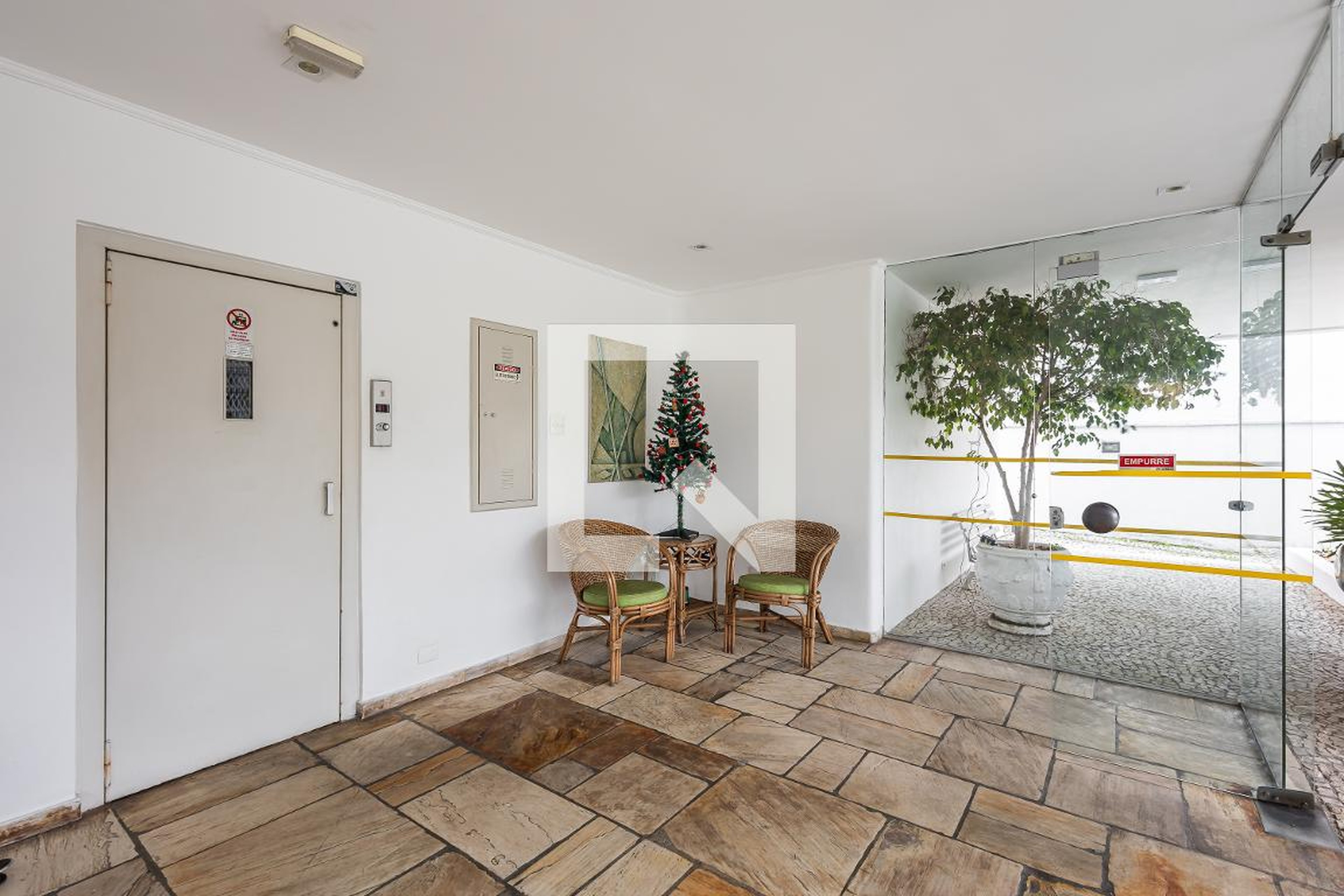 Hall social - Edifício Costa Blanca