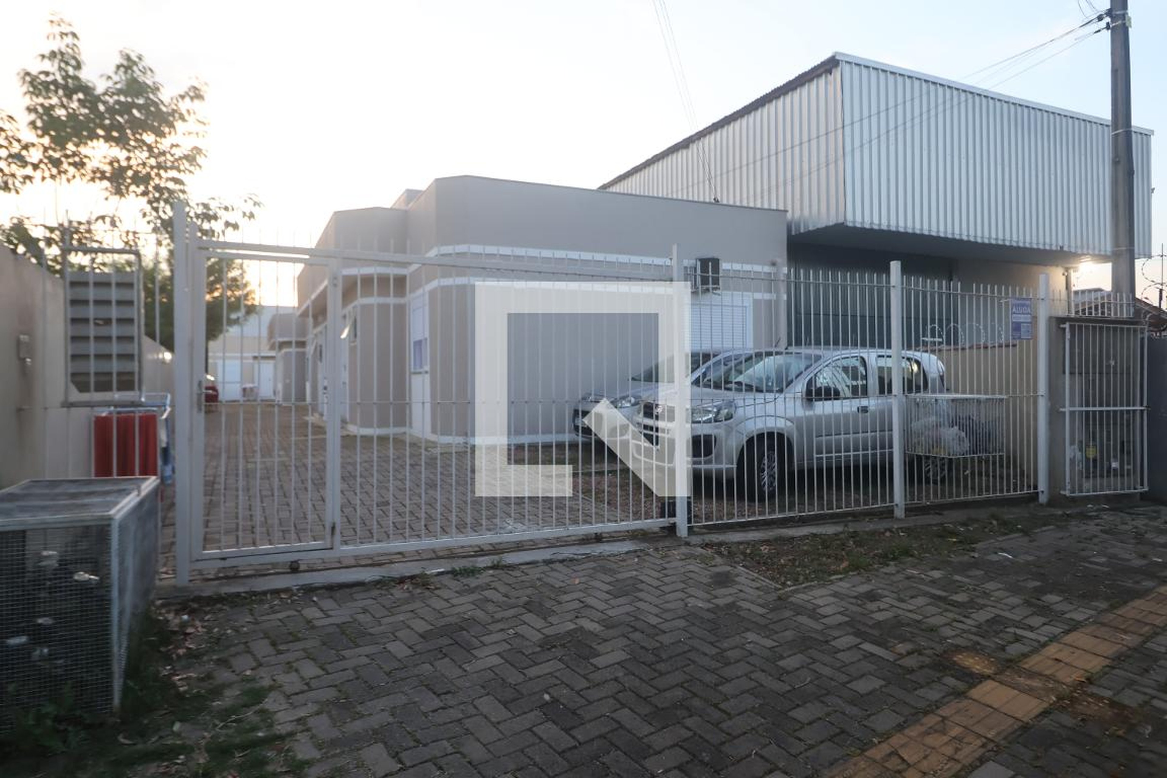 Fachada Condomínio em Rua Professor João Belém, 164