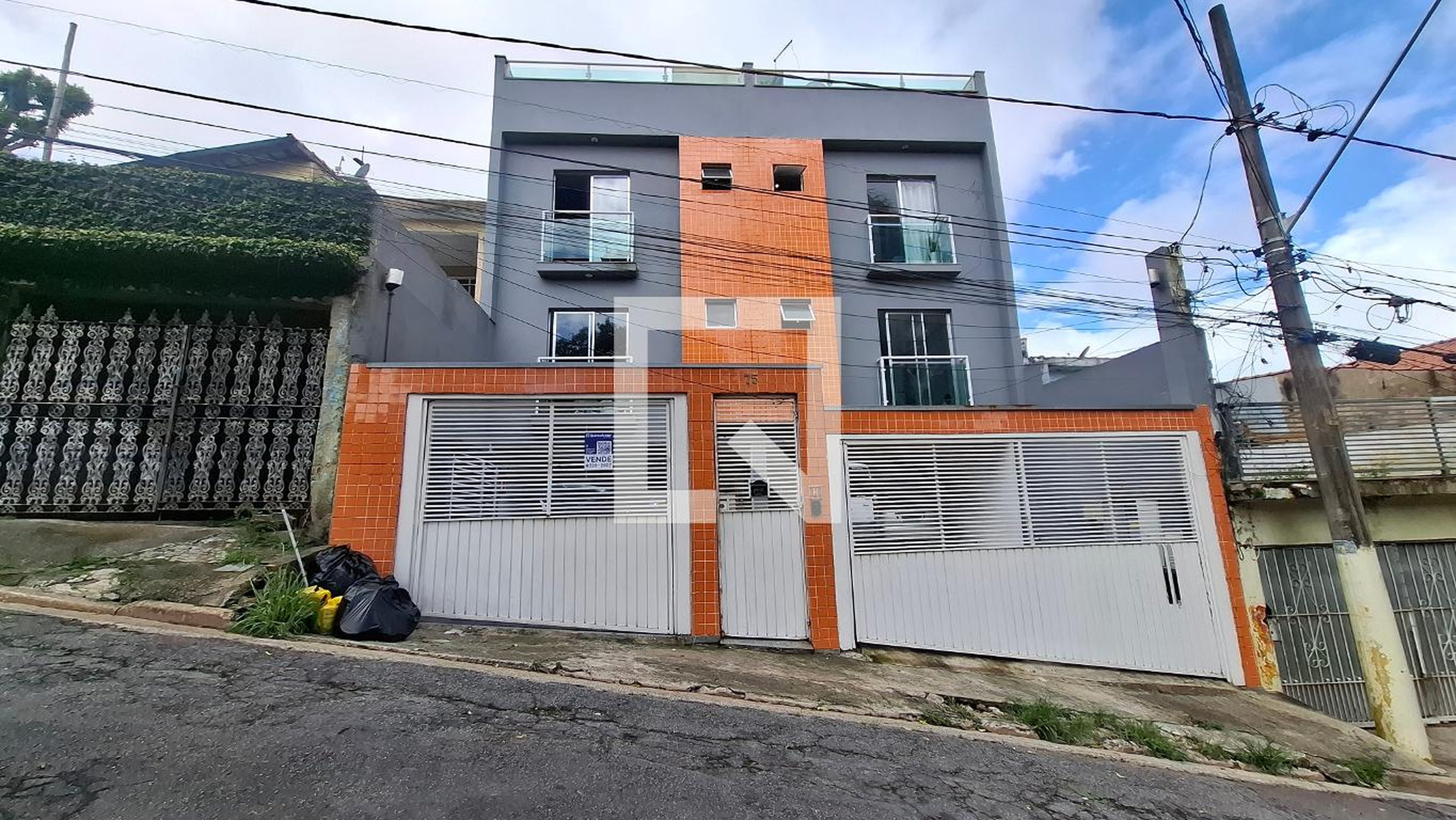 Fachada Condomínio em Rua Silveira Lôbo, 75