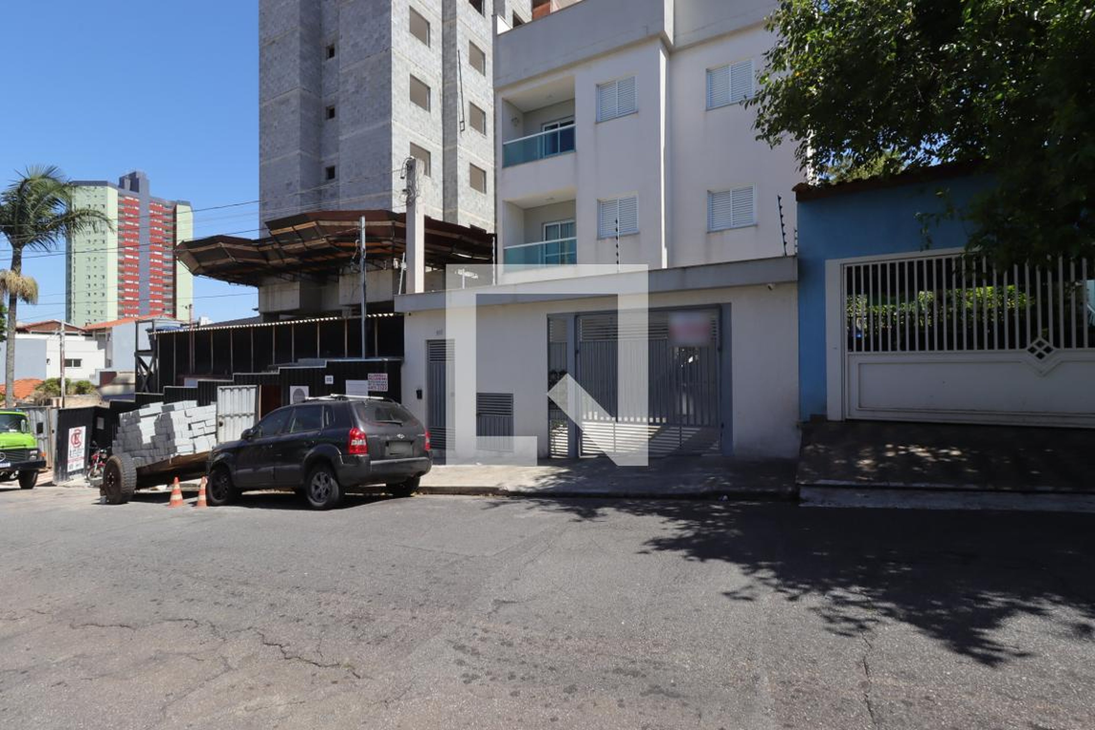 Fachada Condomínio em Rua Suíça, 517