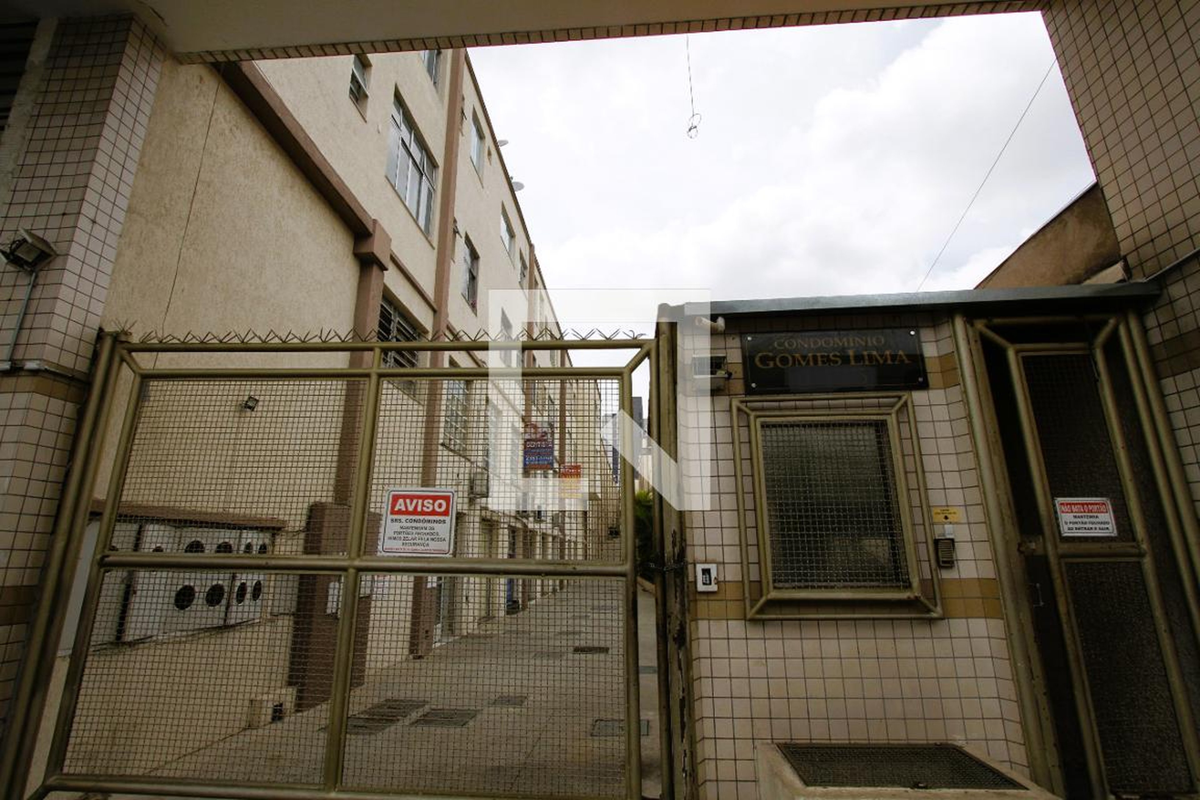 Fachada Condomínio Gomes Lima