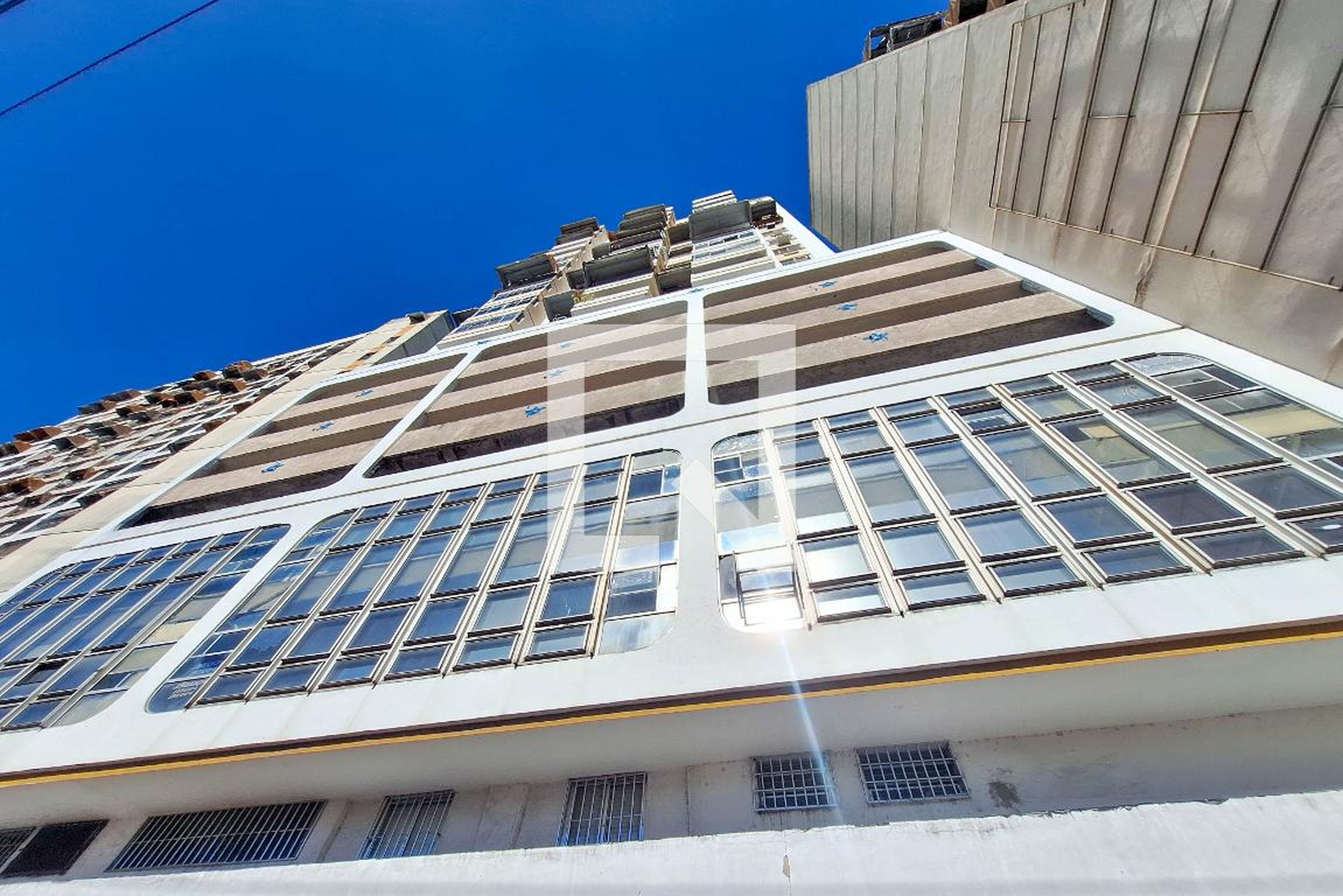 Fachada Condomínio Miramar Suite Service