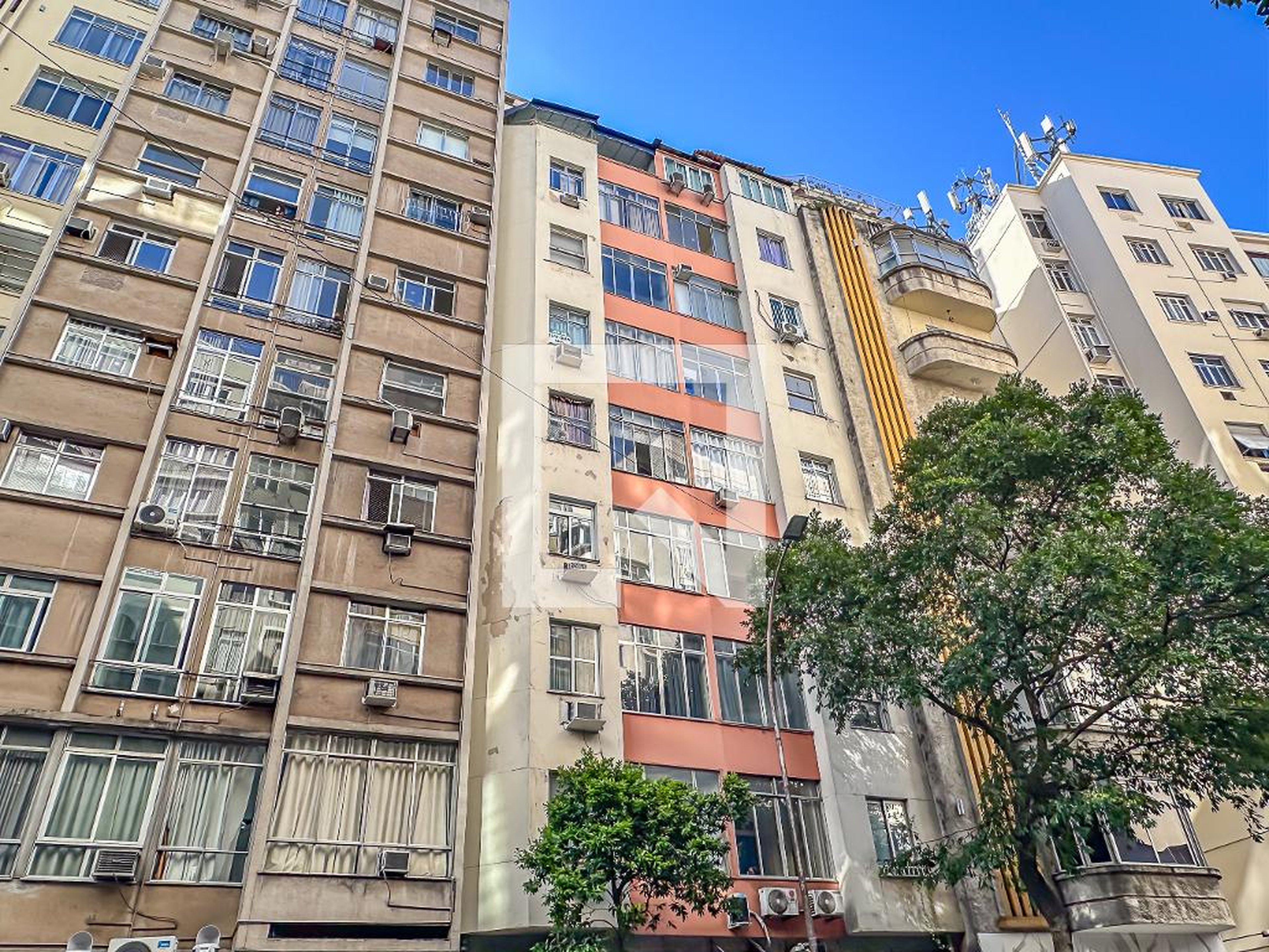 Fachada Condomínio Ed. Irara