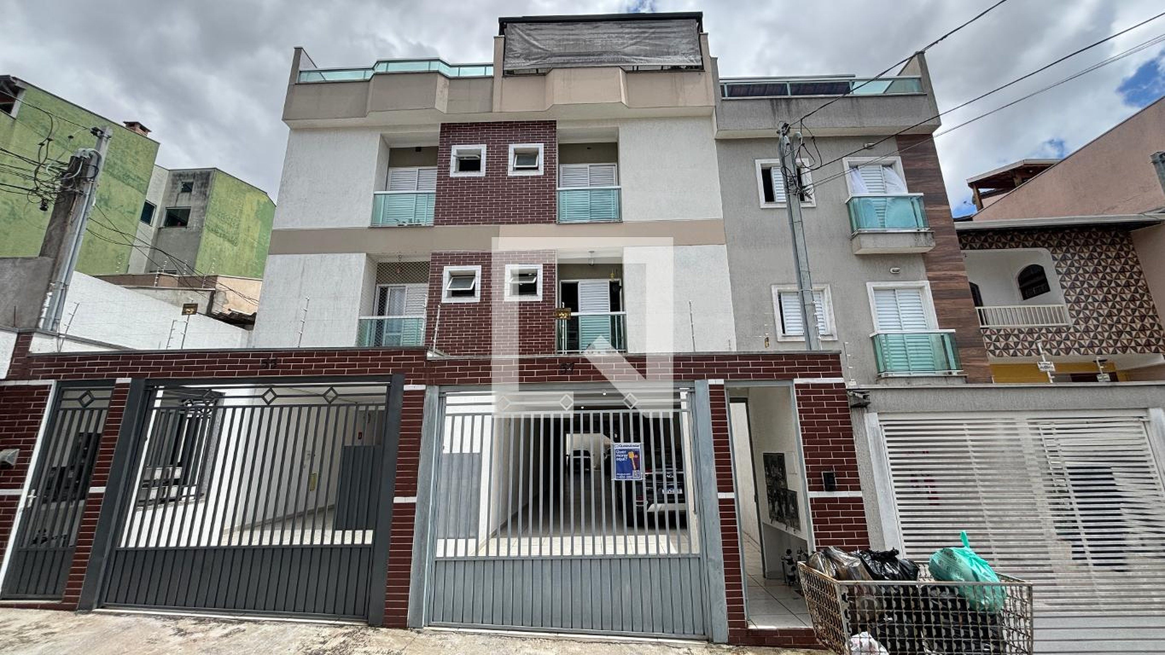 Fachada Condomínio em Rua Criméia, 57