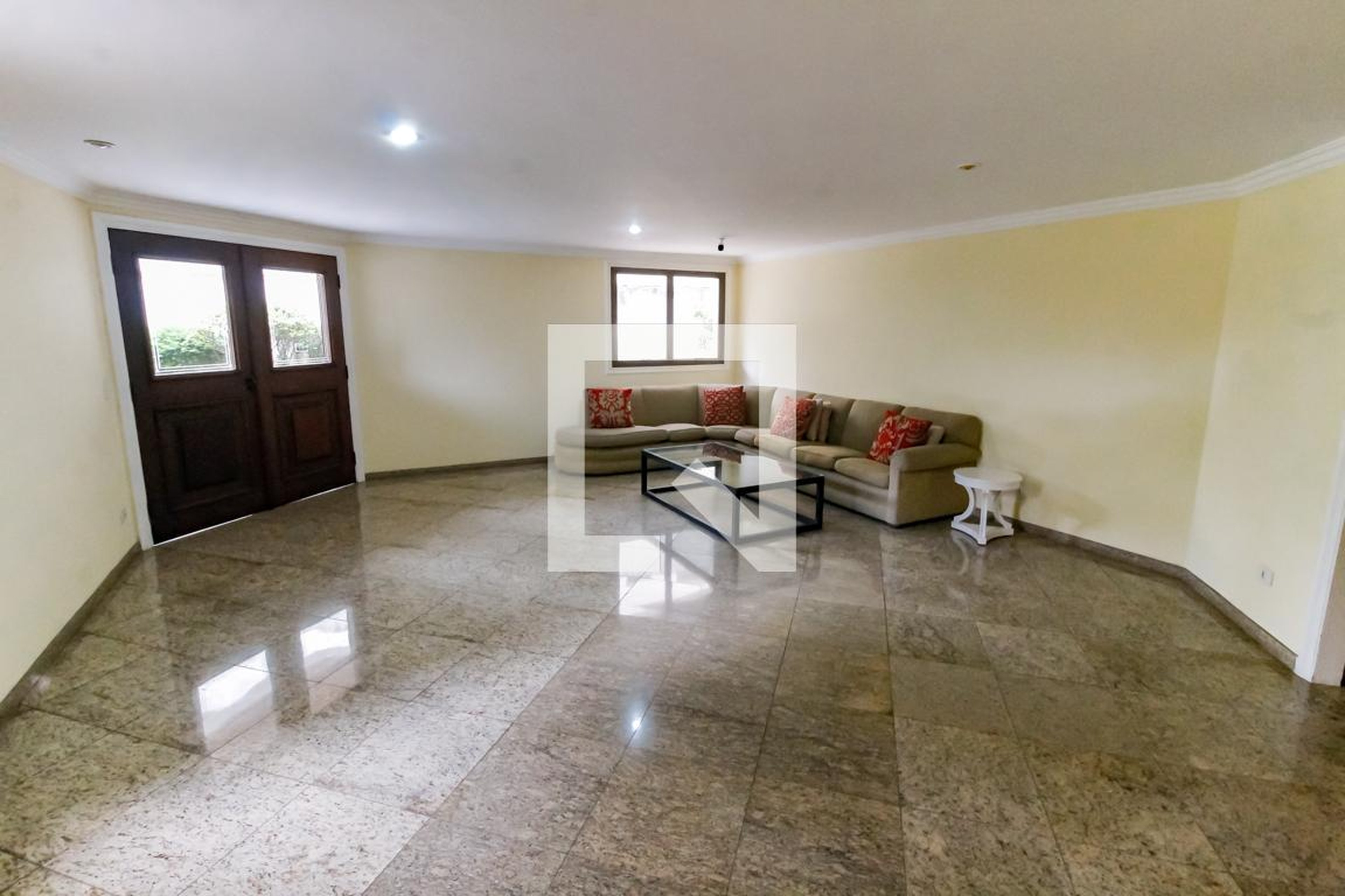 Hall de entrada - Edifício Thaitani