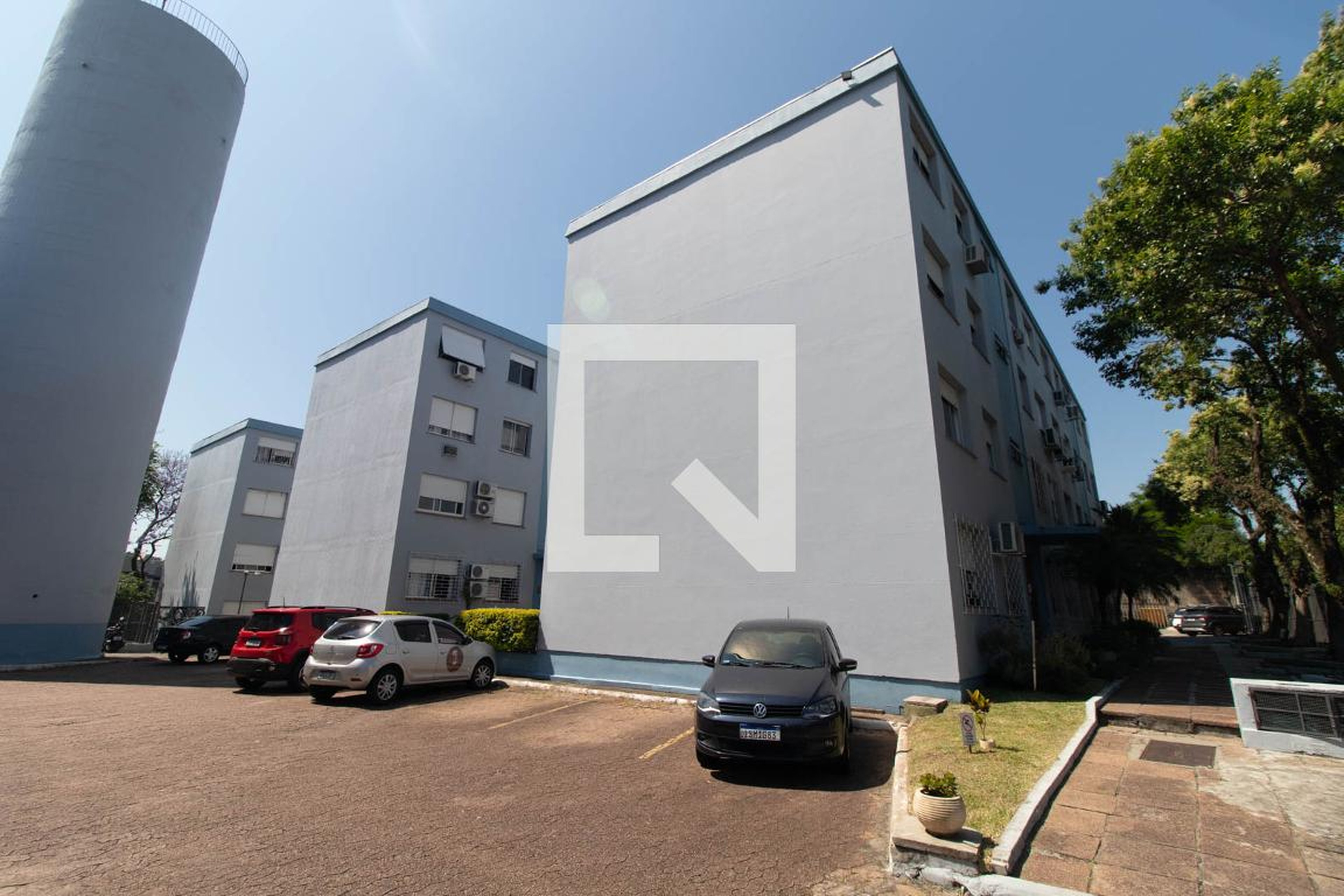 Fachada Condomínio em Rua Guilherme Schell, 620