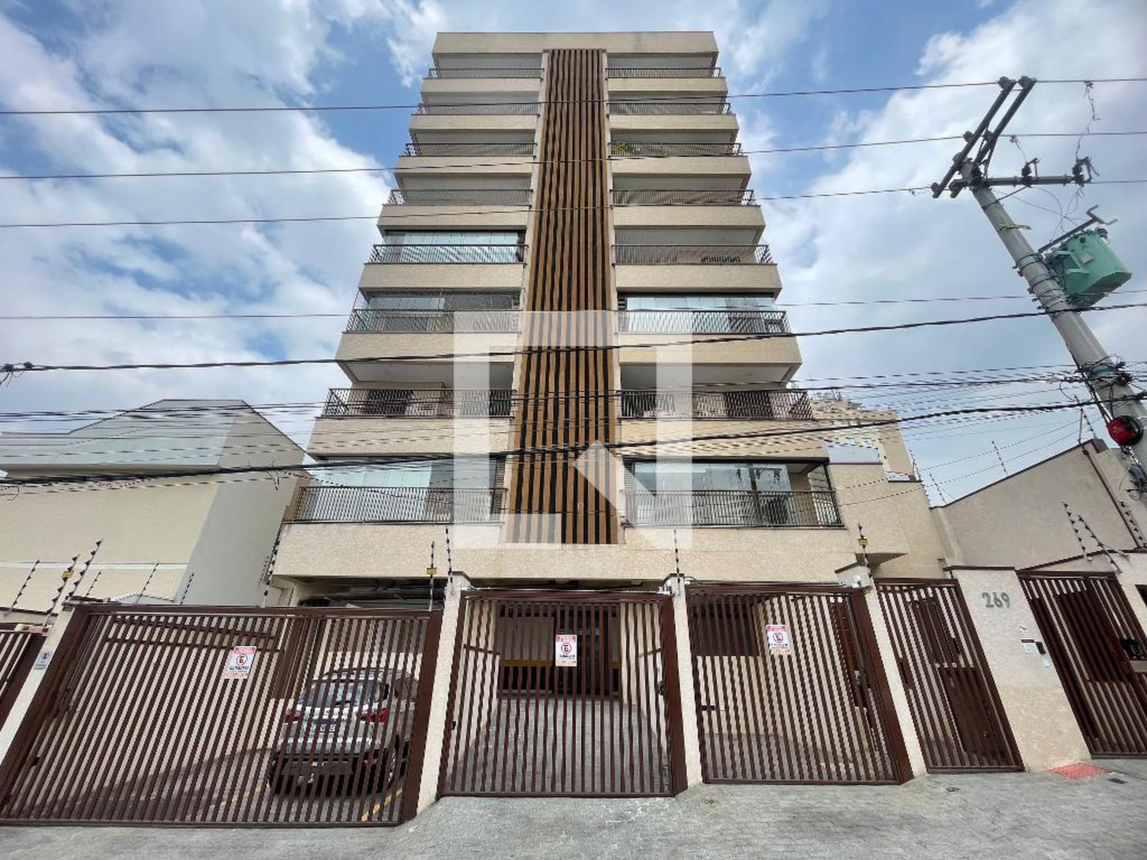 Fachada Residencial Newport