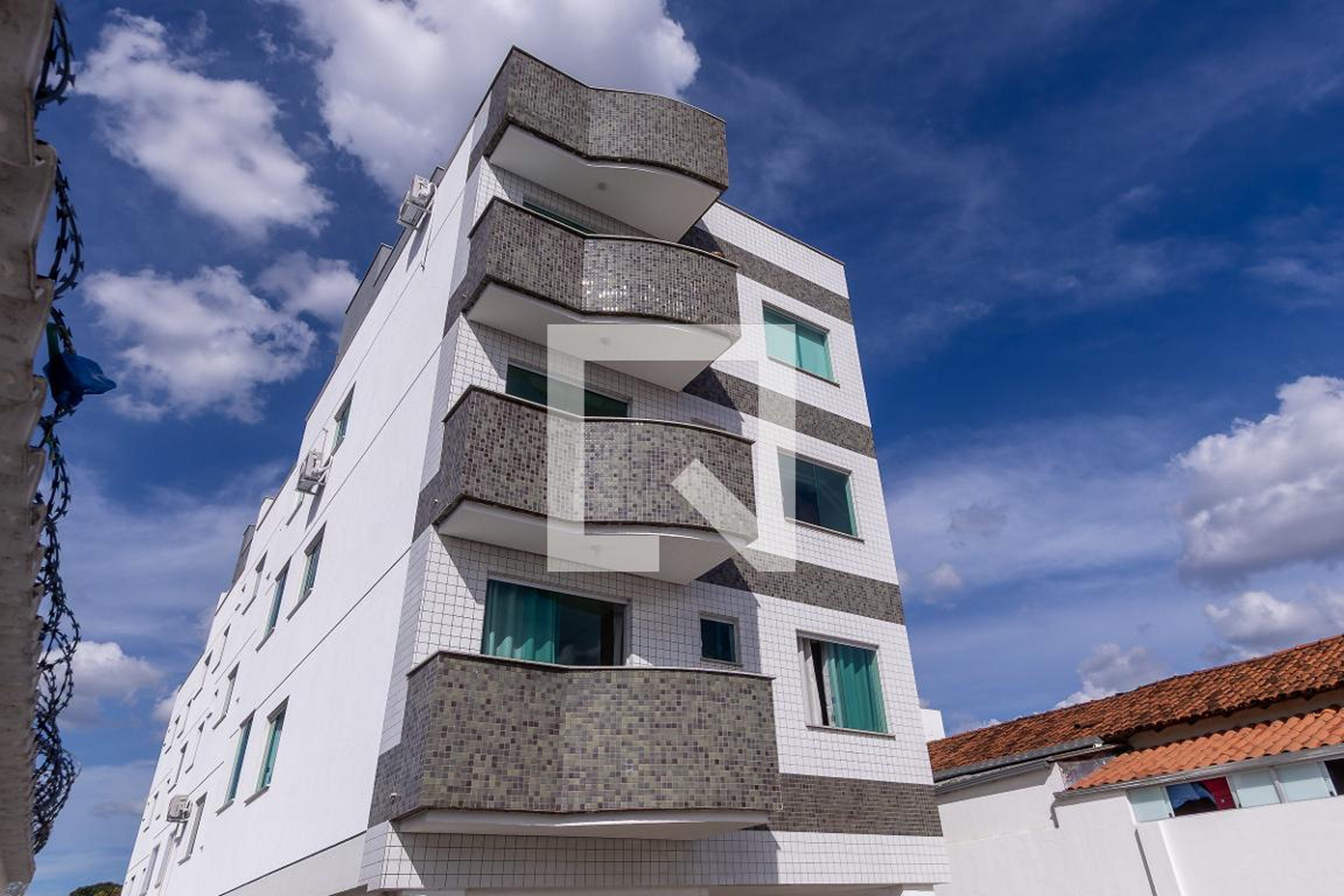 Fachada do Prédio Condomínio em Rua Andradina, 39