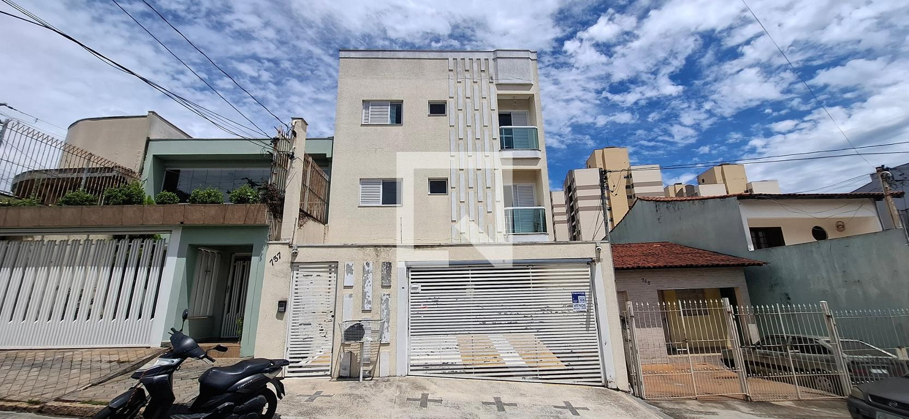 Fachada Condomínio em Rua Evaristo de Morais, 757