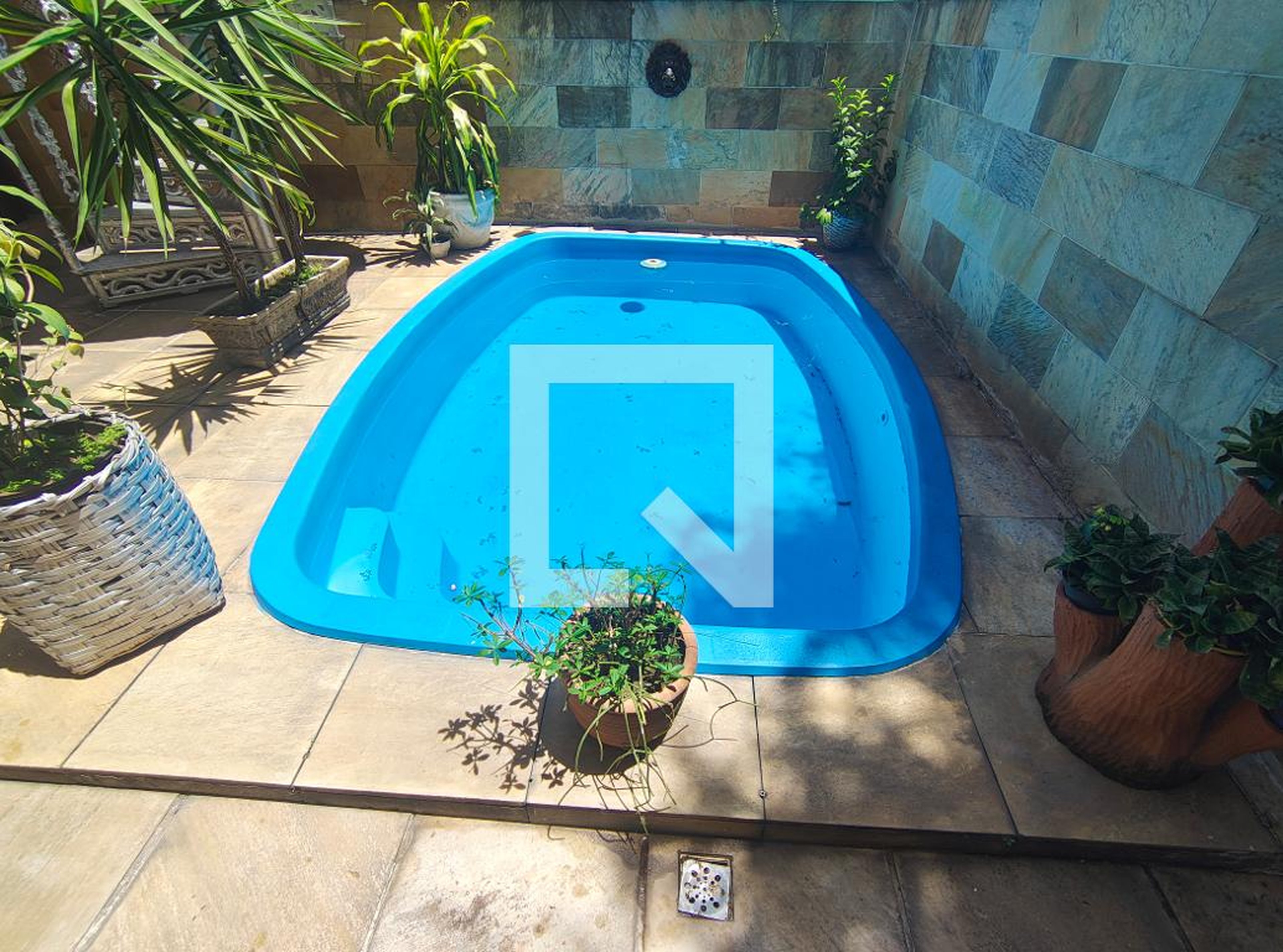 Piscina Condomínio em Avenida Geremário Dantas, 106