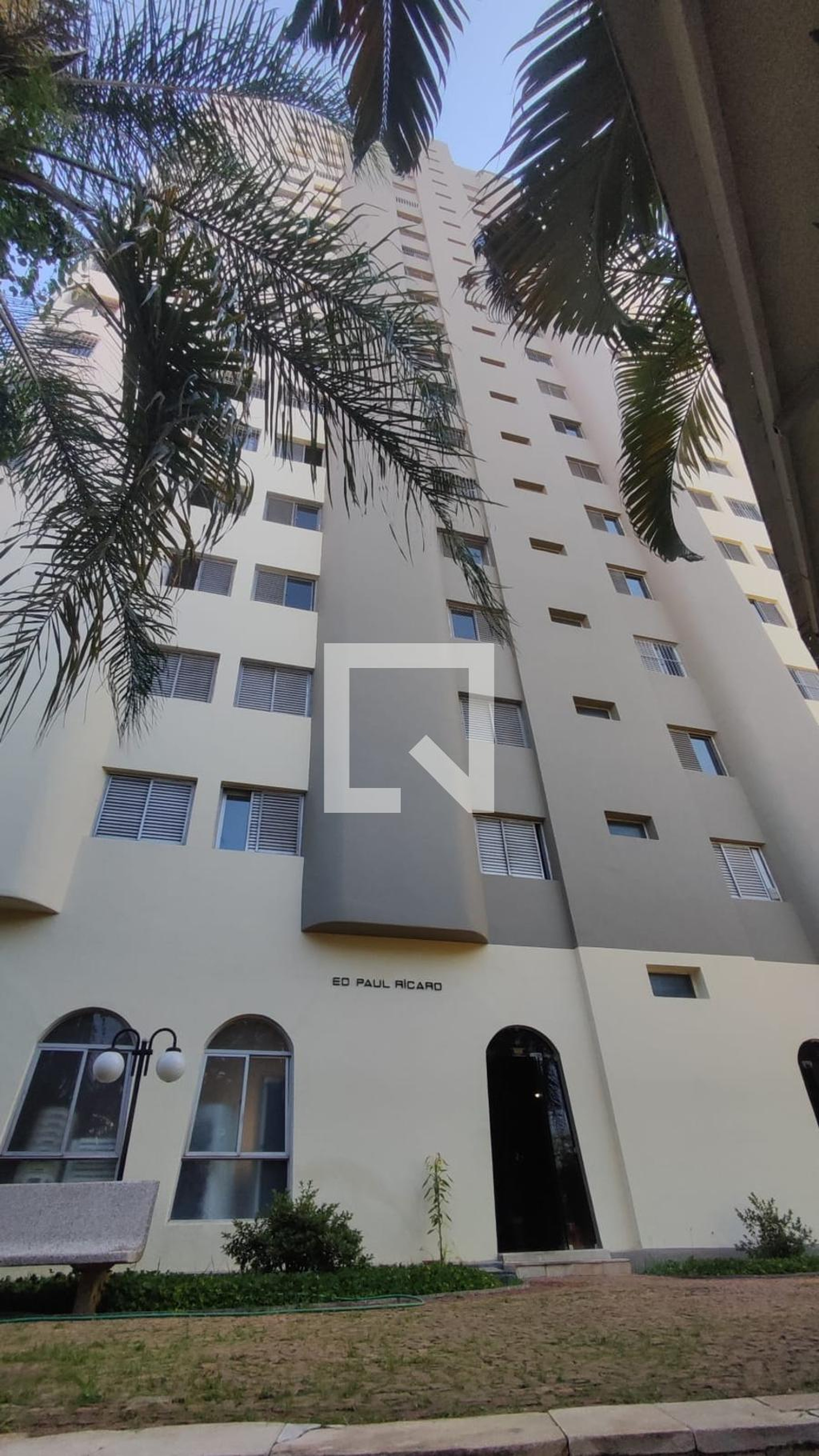 Fachada Condomínio Conjunto Tours de France