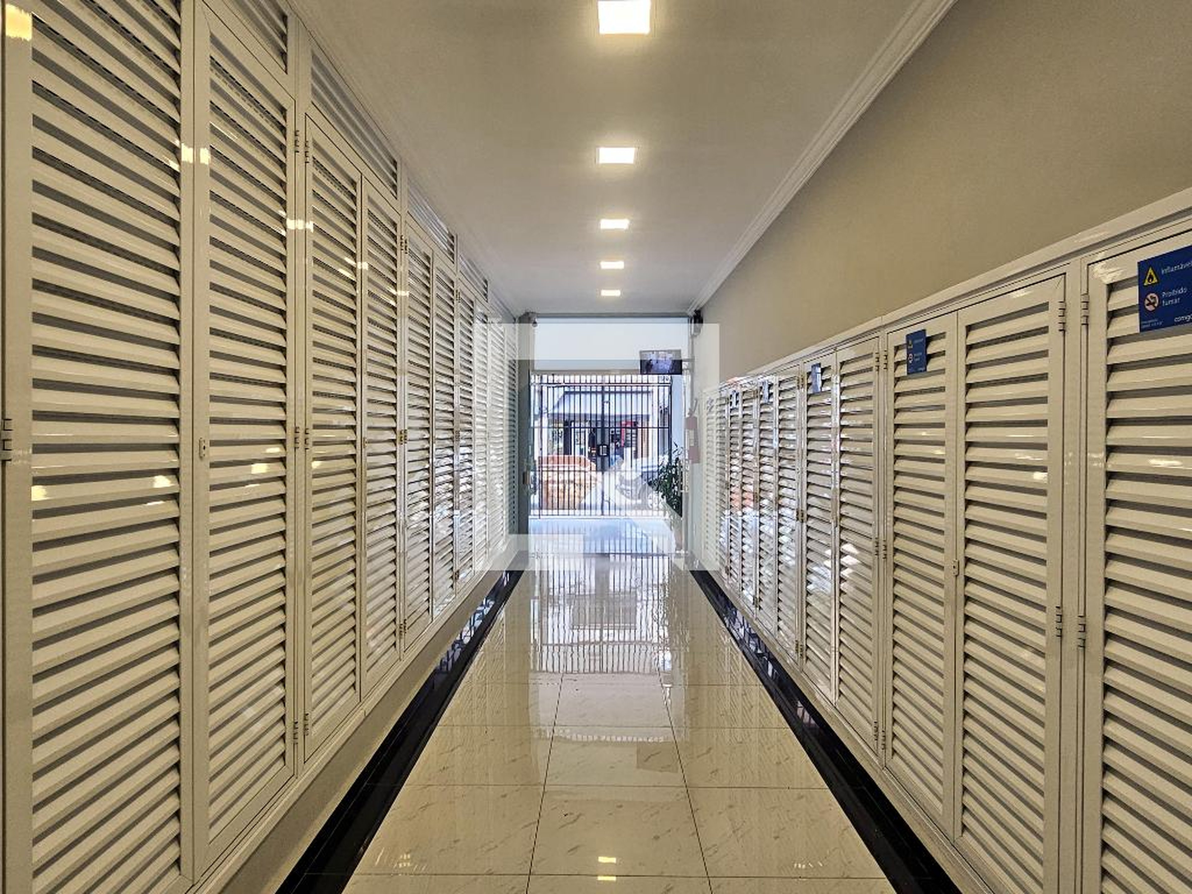 Hall de entrada - Edificii Dorly