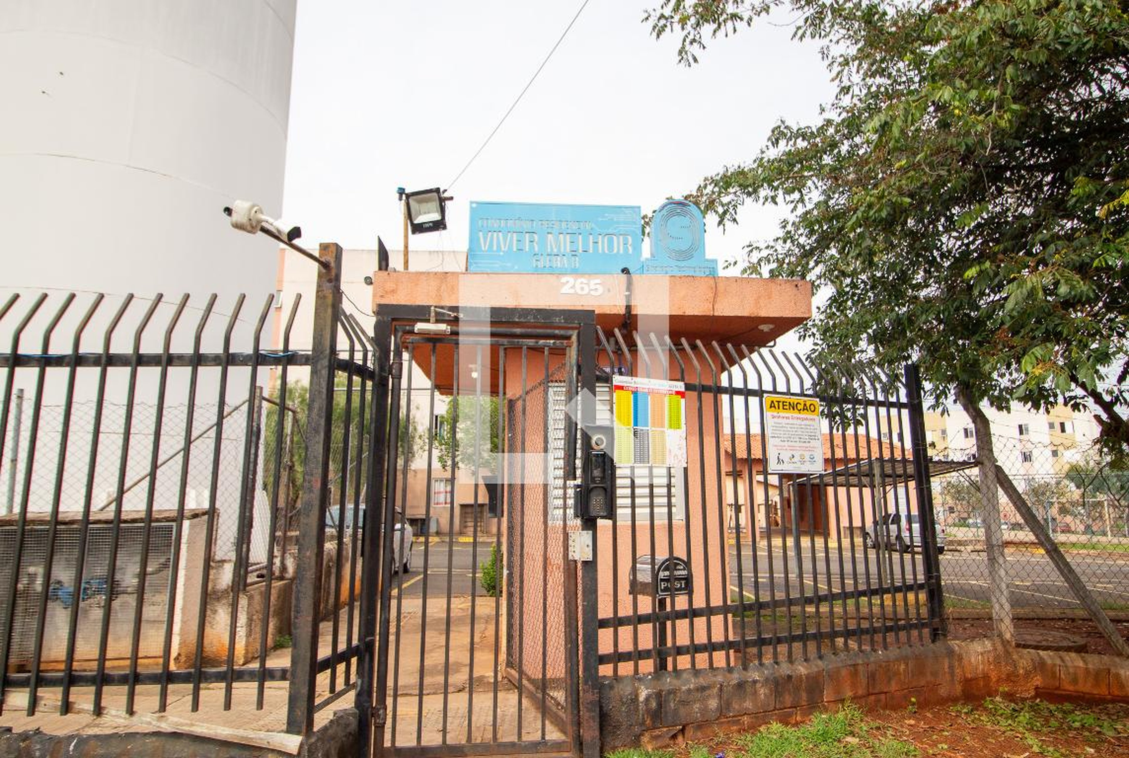 Fachada Condomínio em Rua Decapole, 265