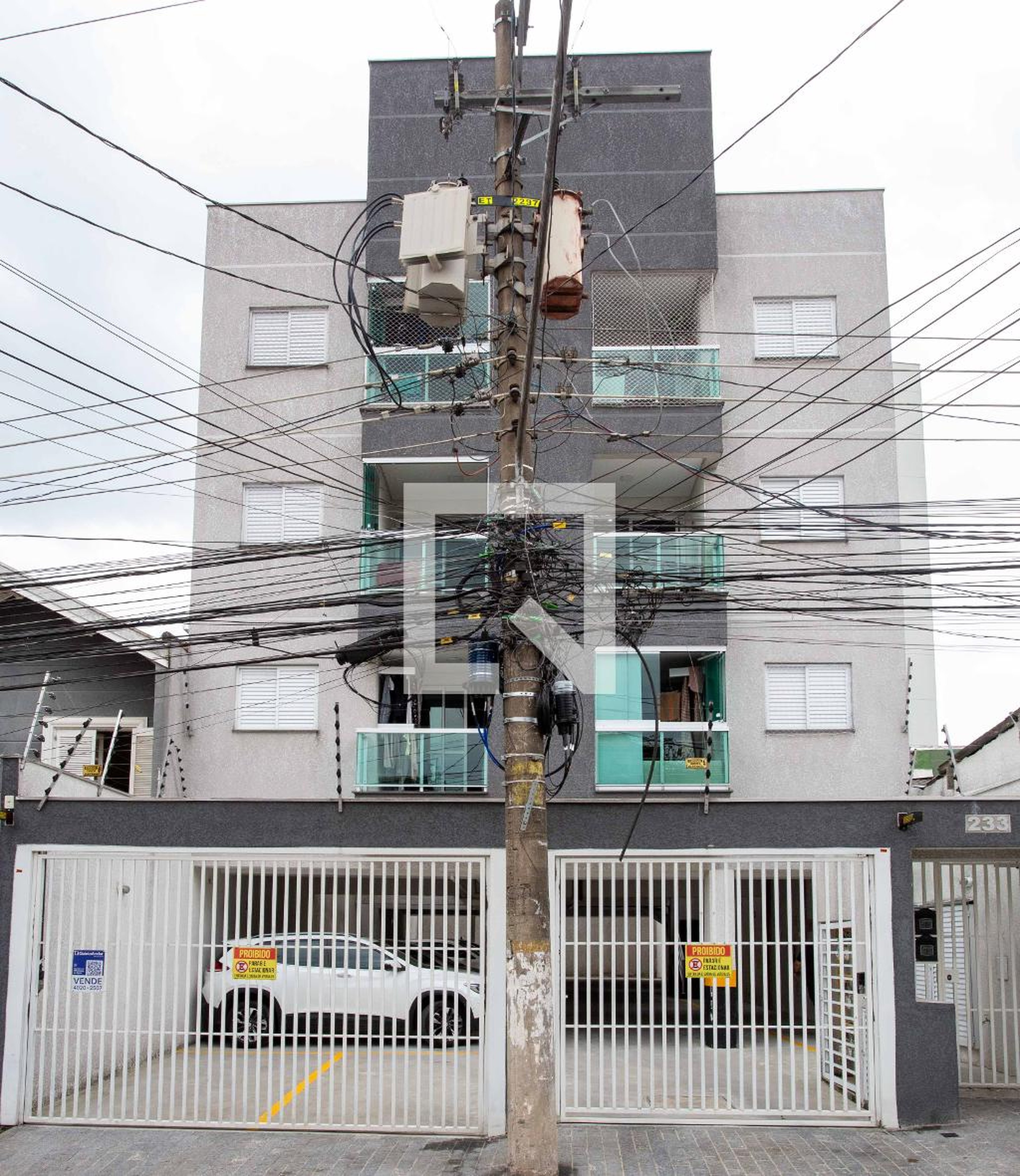 Fachada do Prédio Condomínio em Rua Santo Antônio, 233