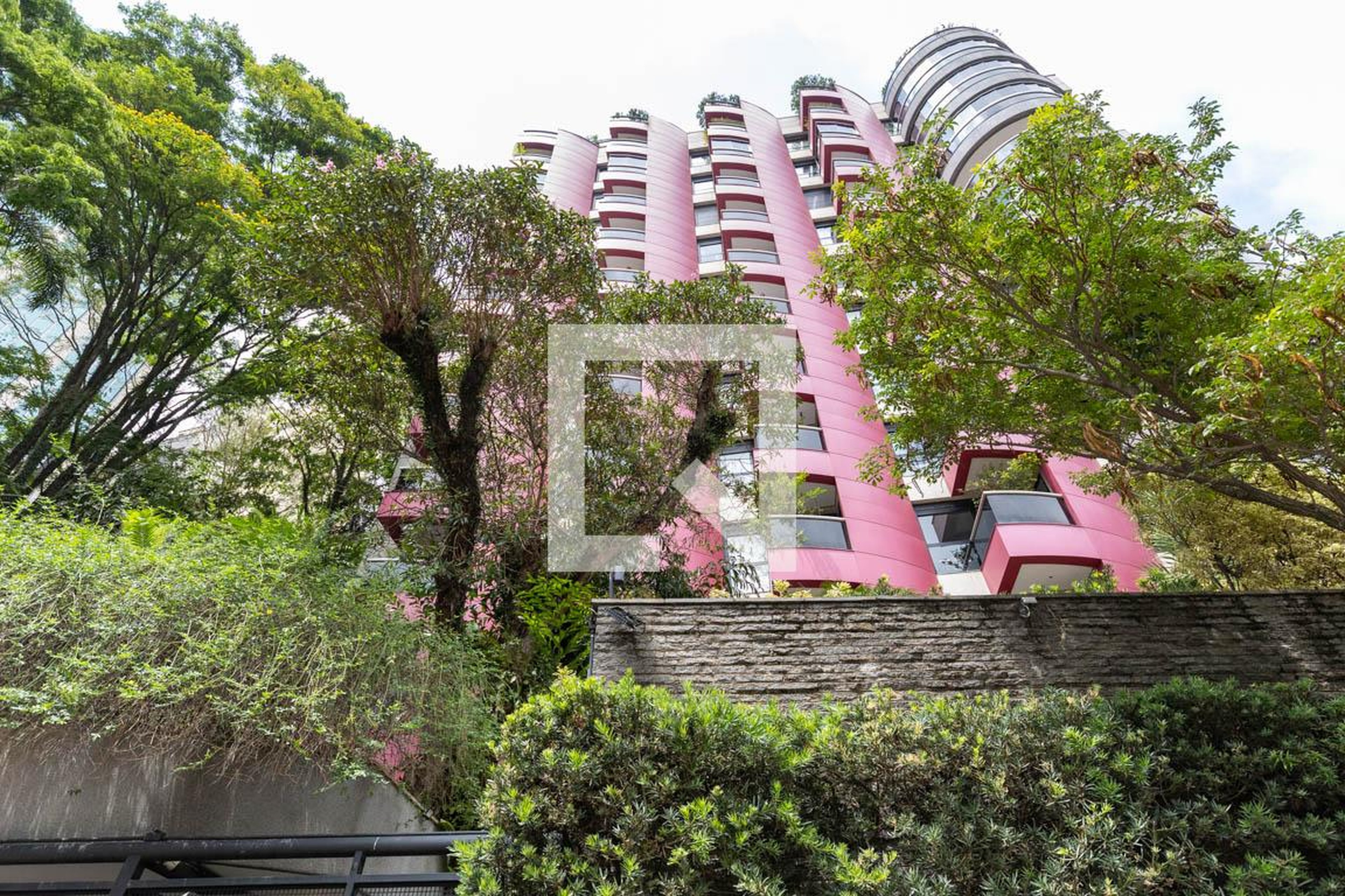 Fachada Condomínio Maison Felicitée